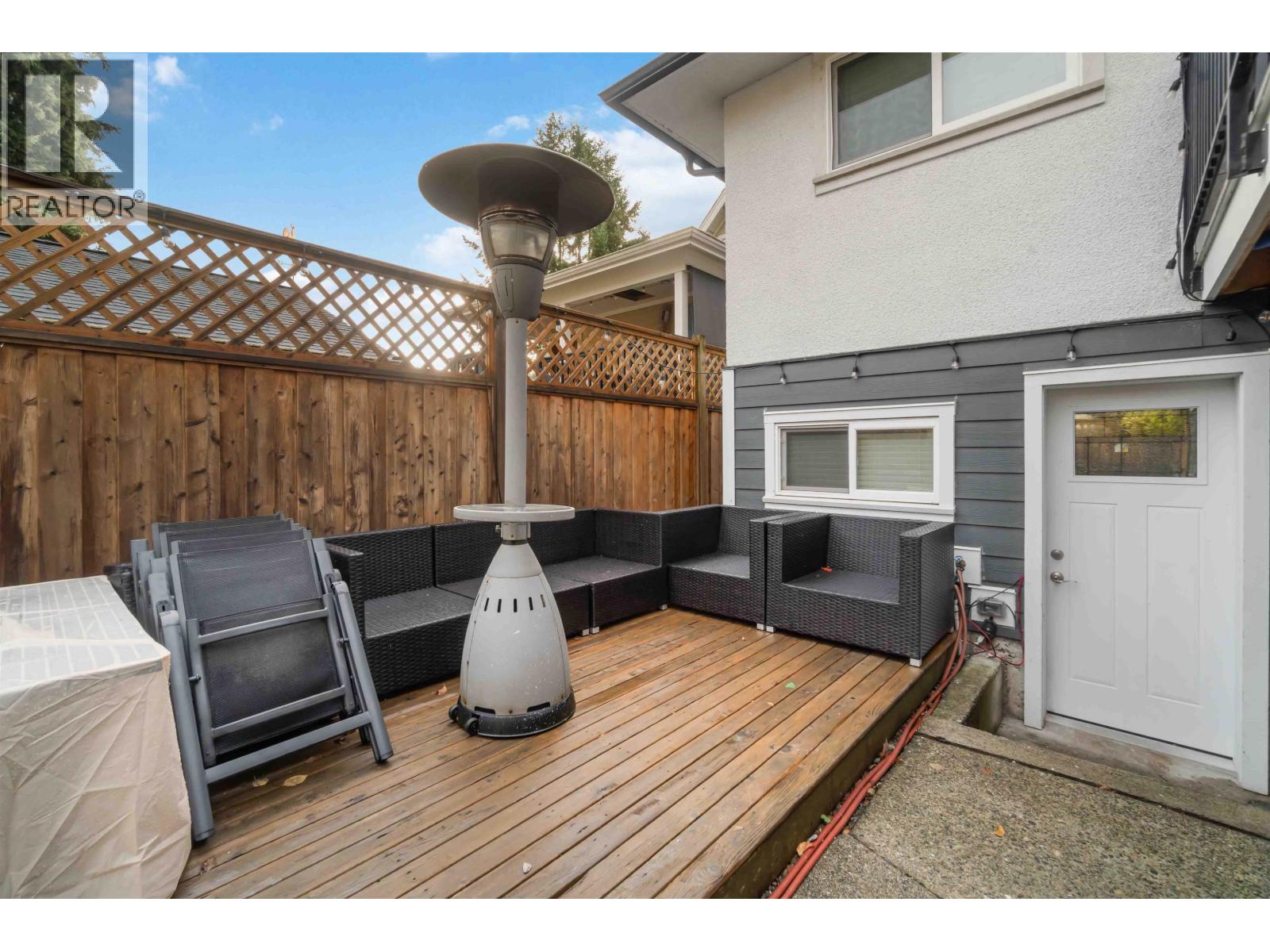 415 Alberta Street, New Westminster, British Columbia  V3L 3J6 - Photo 35 - R3064046