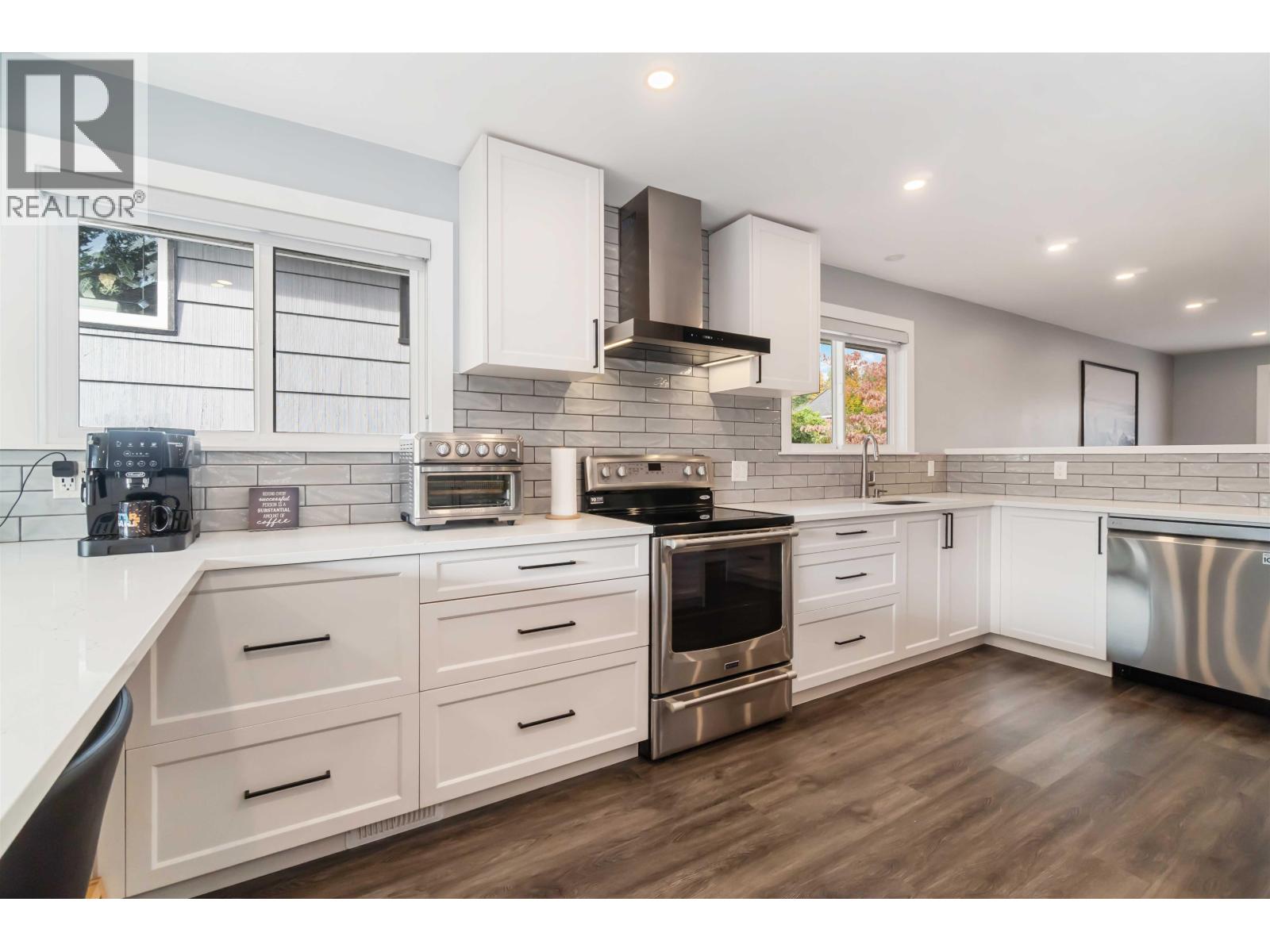 415 Alberta Street, New Westminster, British Columbia  V3L 3J6 - Photo 6 - R3064046