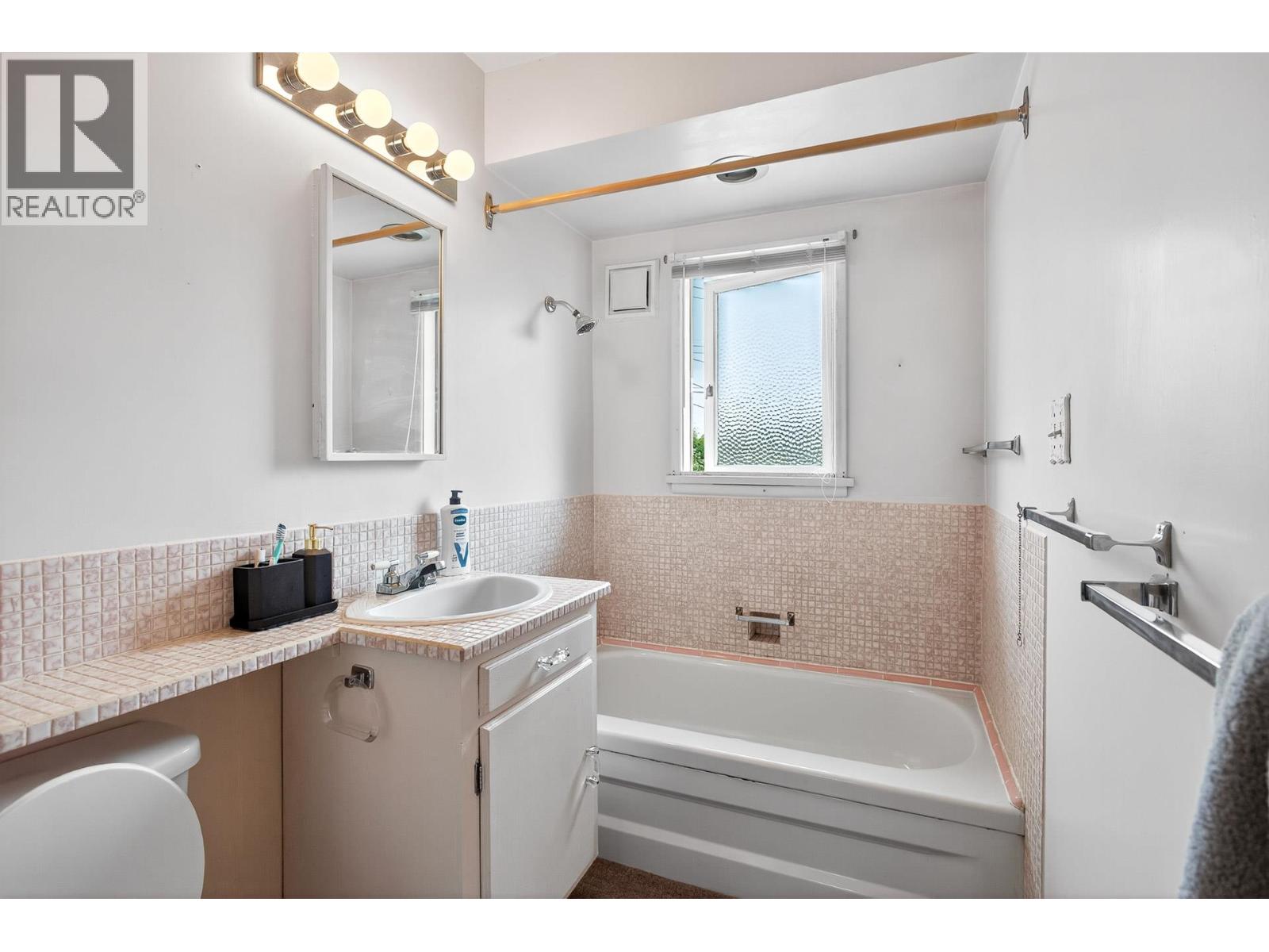 6995 Mcbride Street, Burnaby, British Columbia  V5E 1R1 - Photo 22 - R3063673