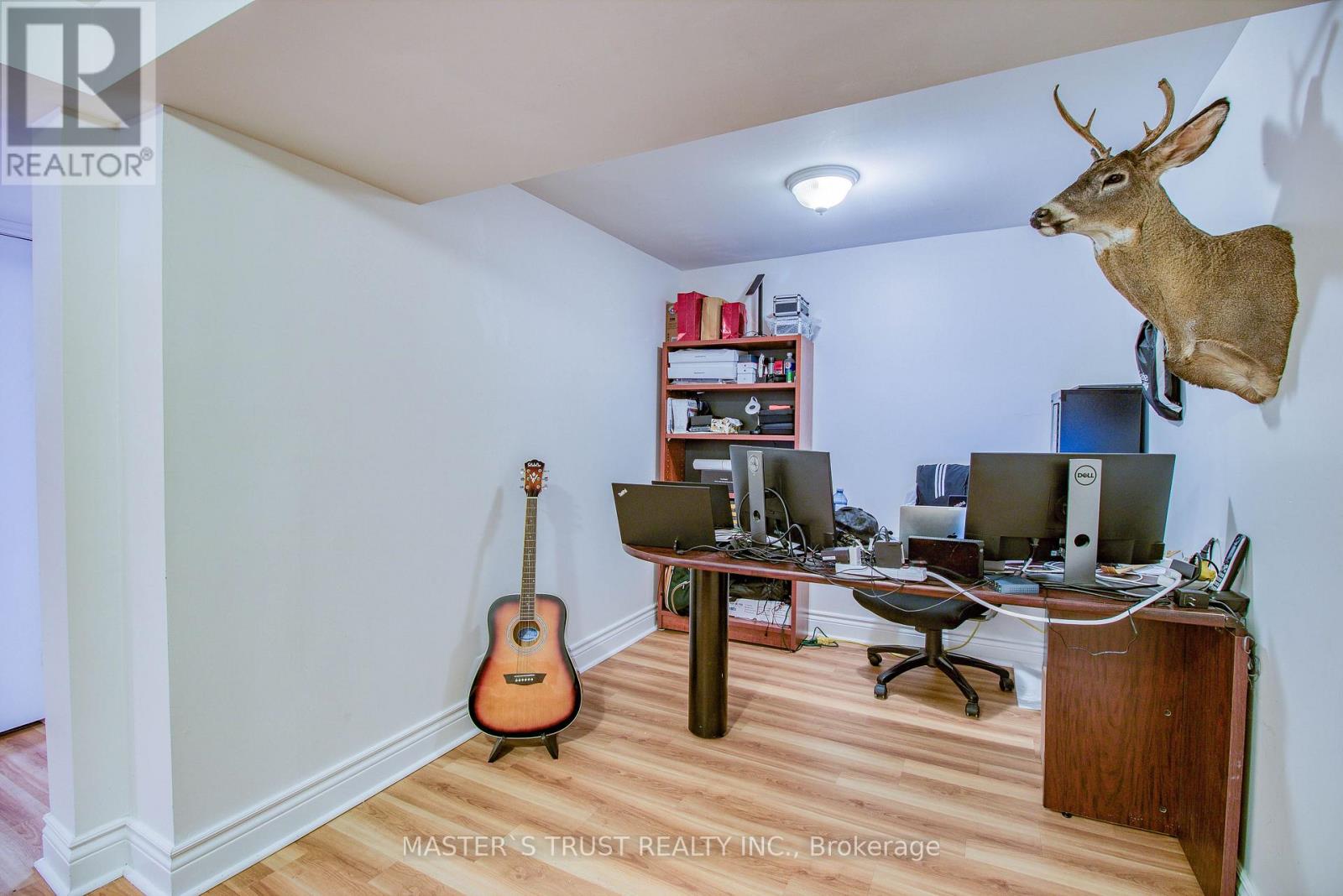 20 Valhalla Court, Aurora, Ontario  L4G 5W3 - Photo 16 - N12505604