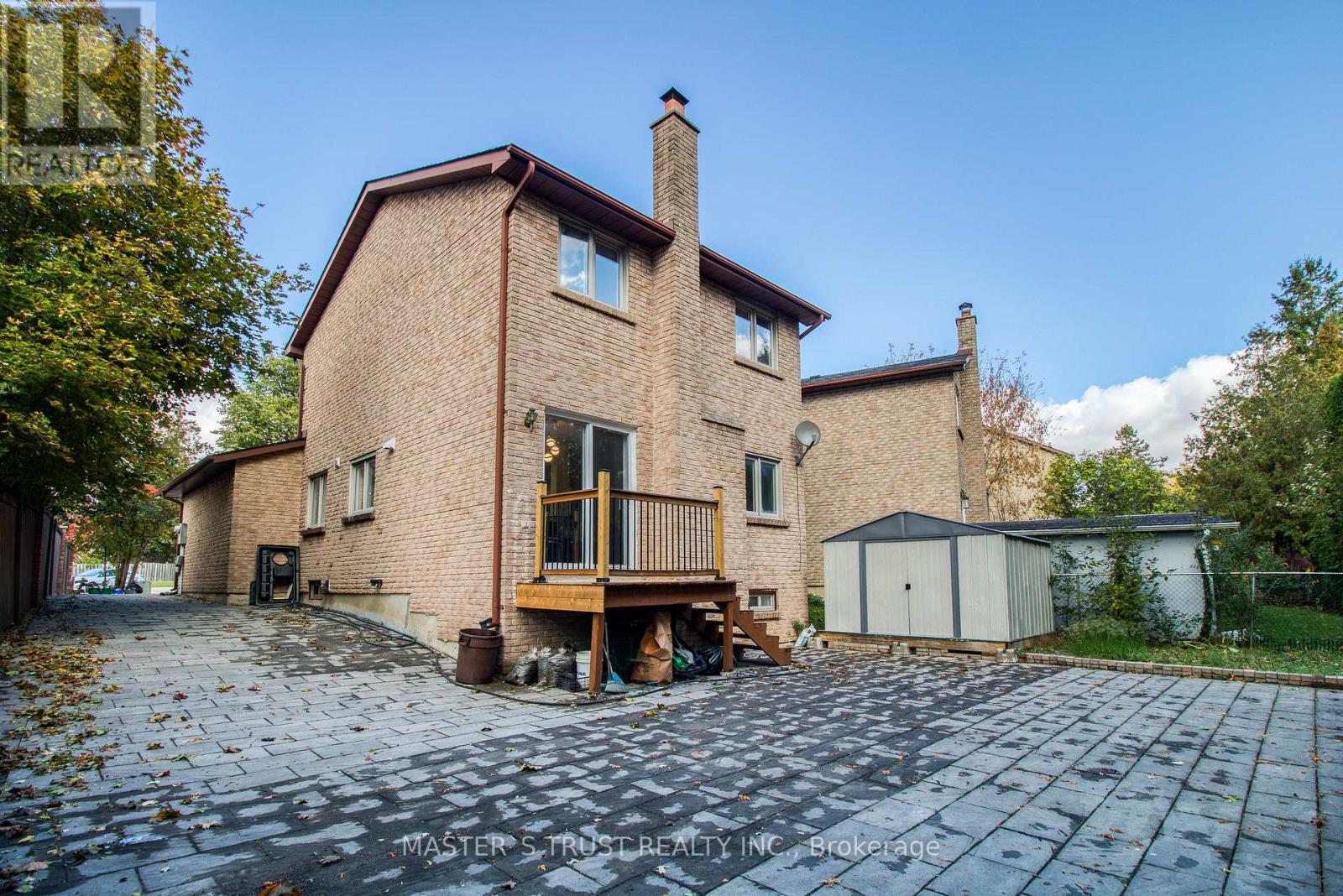 20 Valhalla Court, Aurora, Ontario  L4G 5W3 - Photo 21 - N12505604