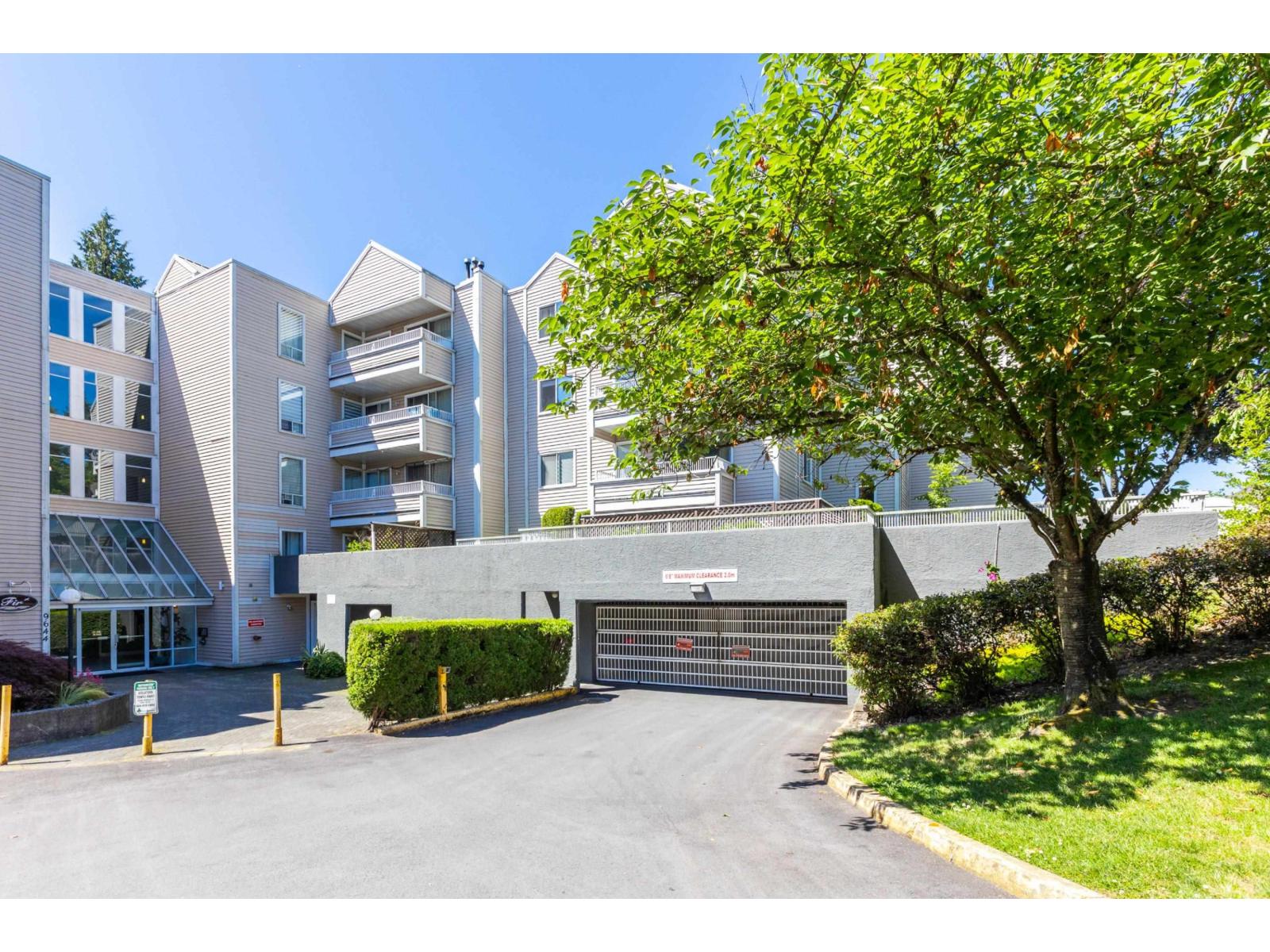 306 9644 134 Street, Surrey, British Columbia  V3T 5M3 - Photo 2 - R3064383