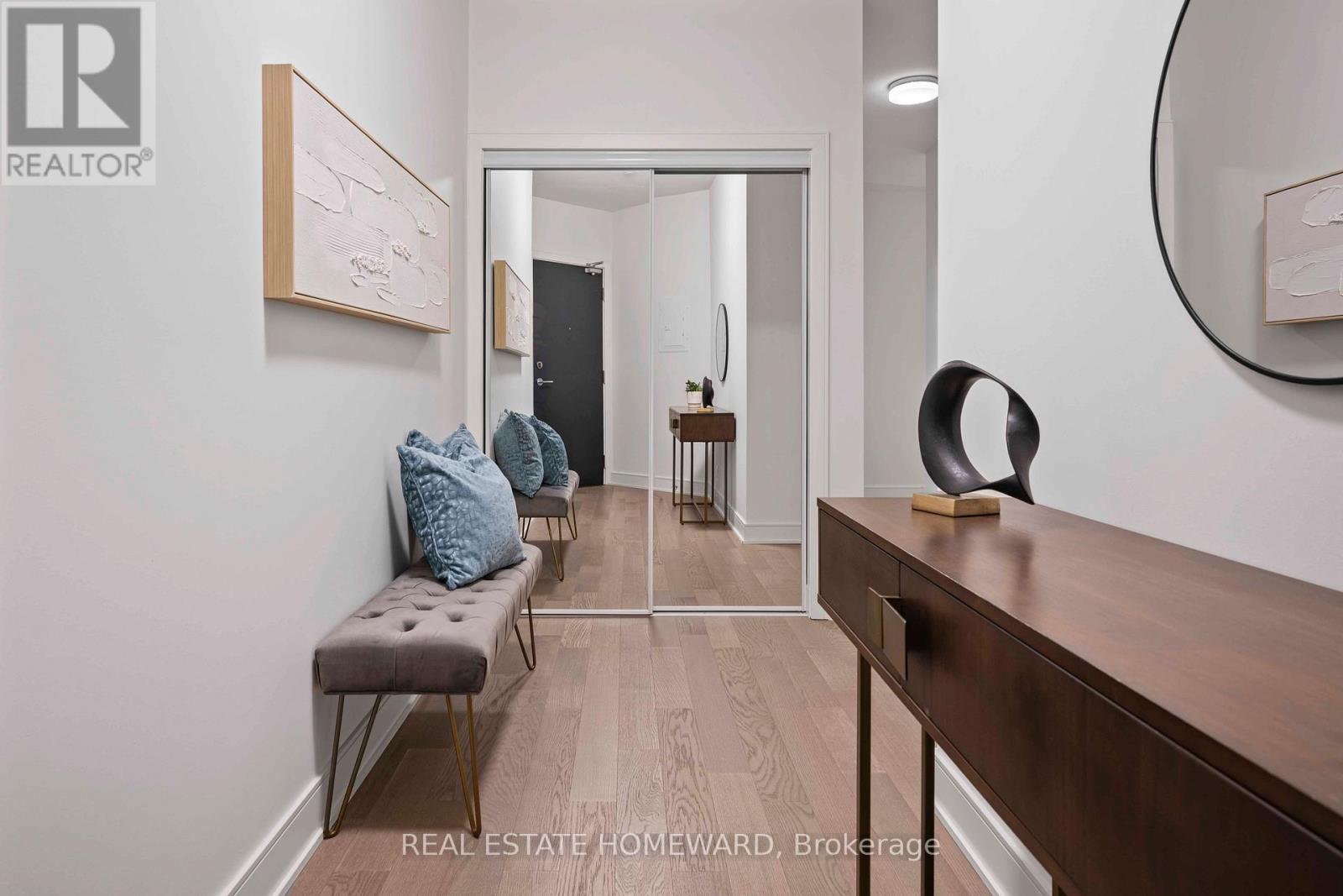 108 - 1575 Lakeshore Road W, Mississauga, Ontario  L5J 0B1 - Photo 2 - W12505578