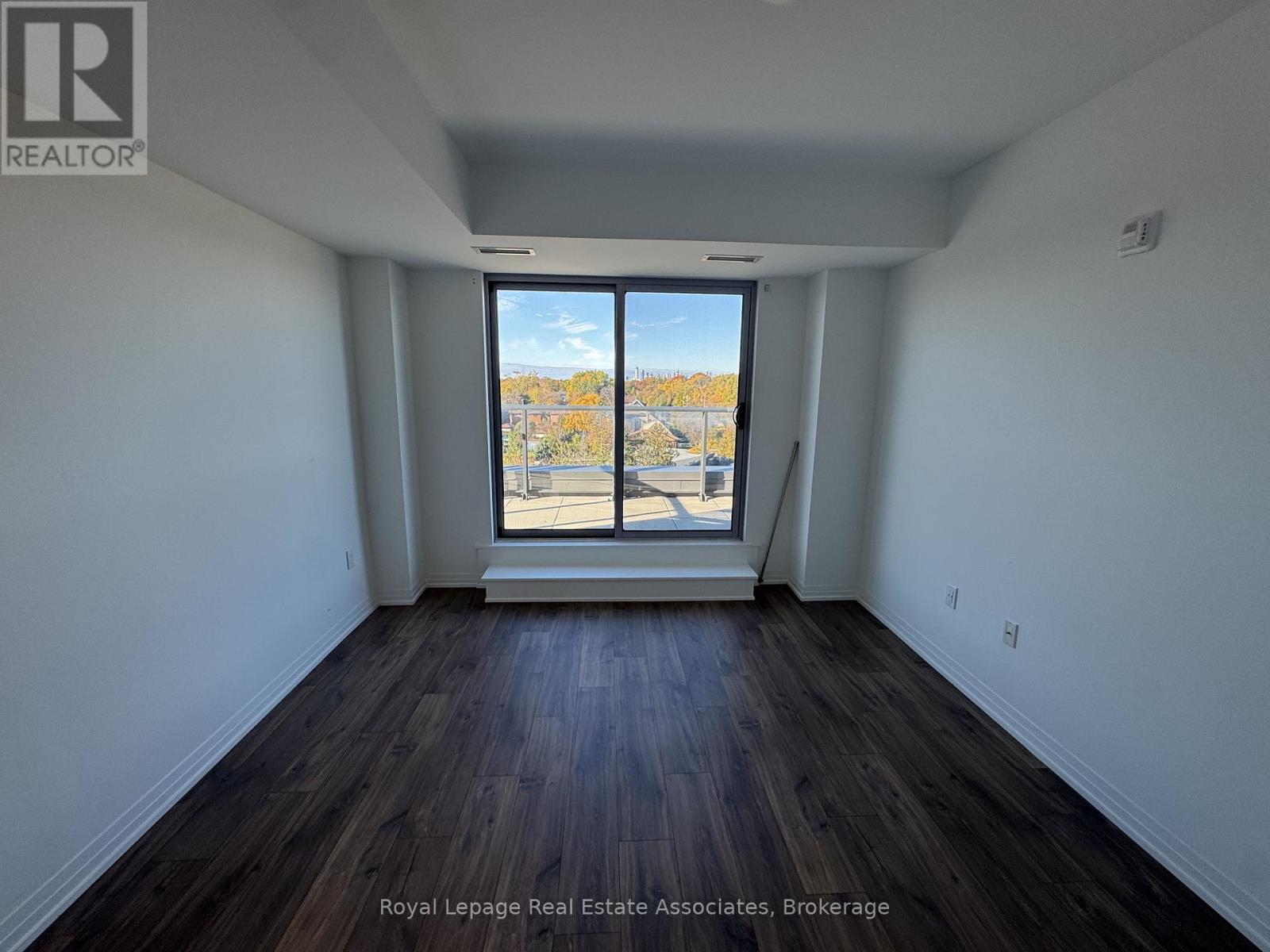 513 - 408 Browns Line, Toronto, Ontario  M8W 0C3 - Photo 11 - W12505586