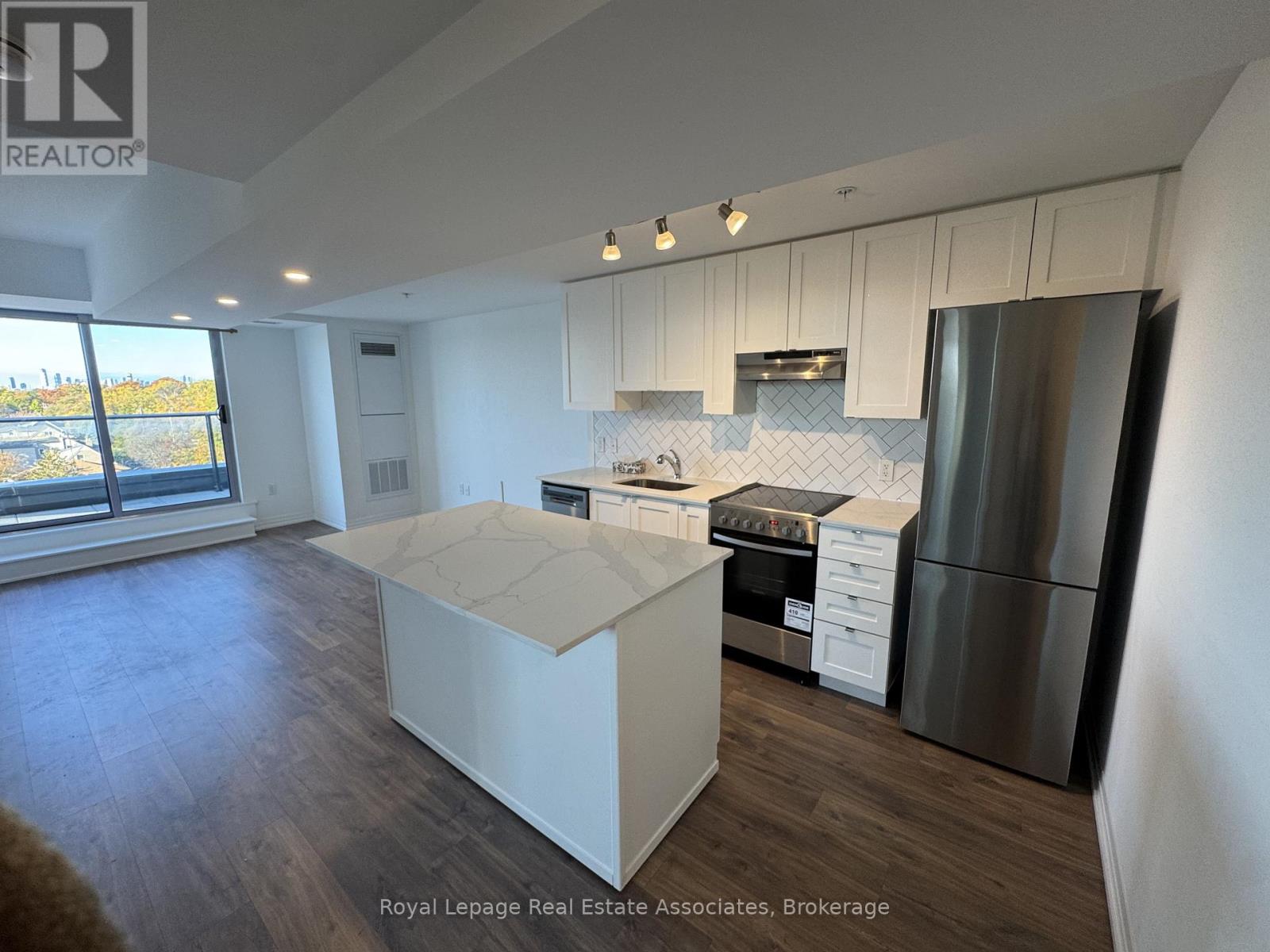 513 - 408 Browns Line, Toronto, Ontario  M8W 0C3 - Photo 13 - W12505586