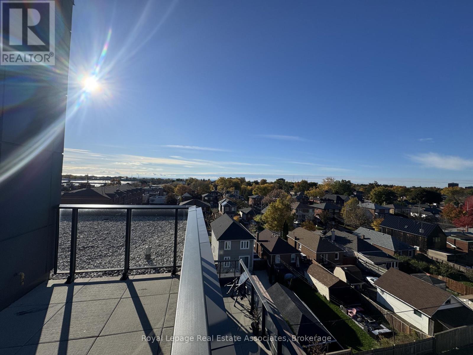 513 - 408 Browns Line, Toronto, Ontario  M8W 0C3 - Photo 4 - W12505586