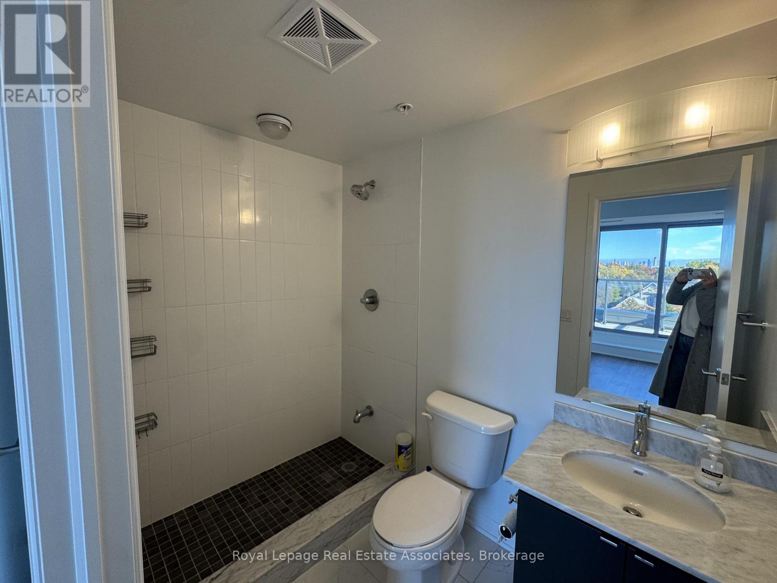 513 - 408 Browns Line, Toronto, Ontario  M8W 0C3 - Photo 9 - W12505586