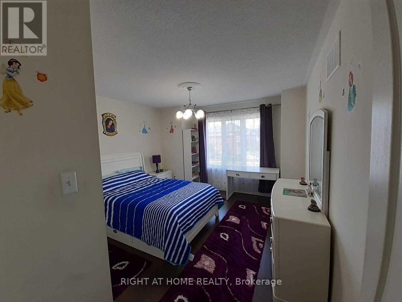 5323 Tenth Line W Street, Mississauga, Ontario  L5M 0V8 - Photo 12 - W12505618