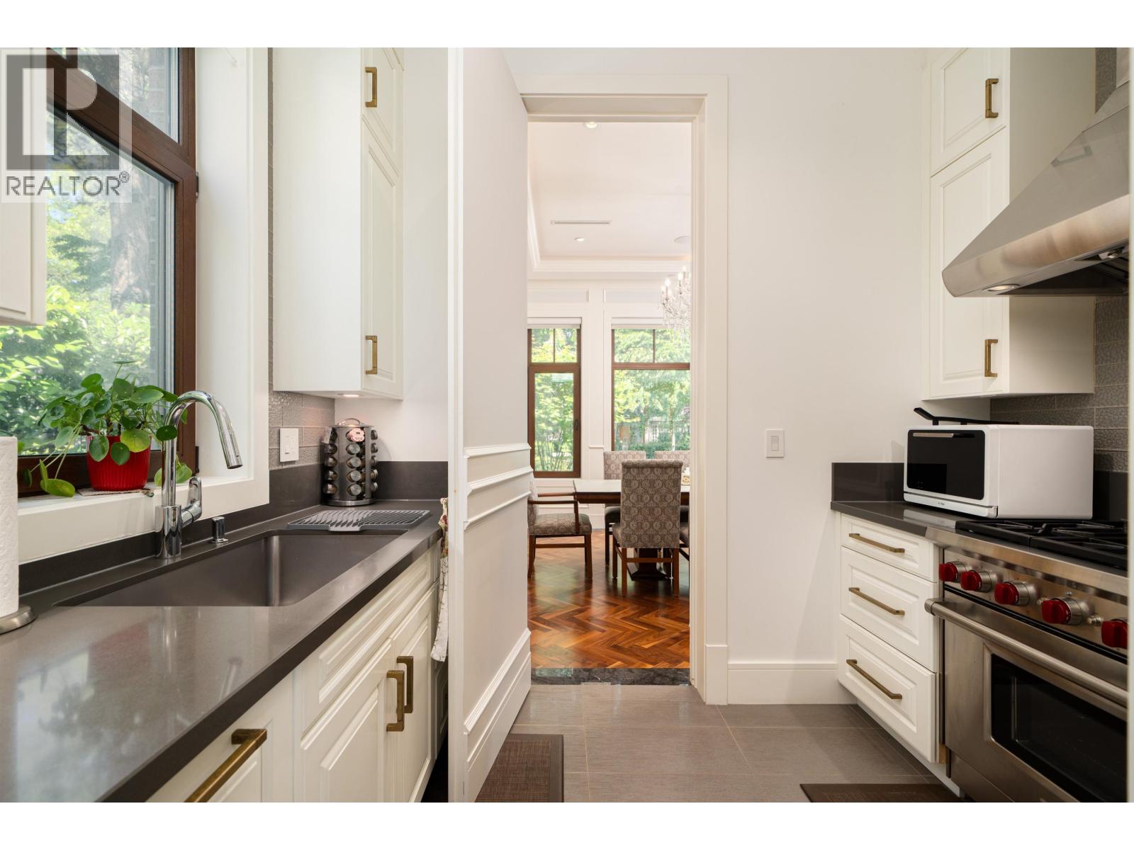 5937 Churchill Street, Vancouver, British Columbia  V6M 3H4 - Photo 8 - R3043299