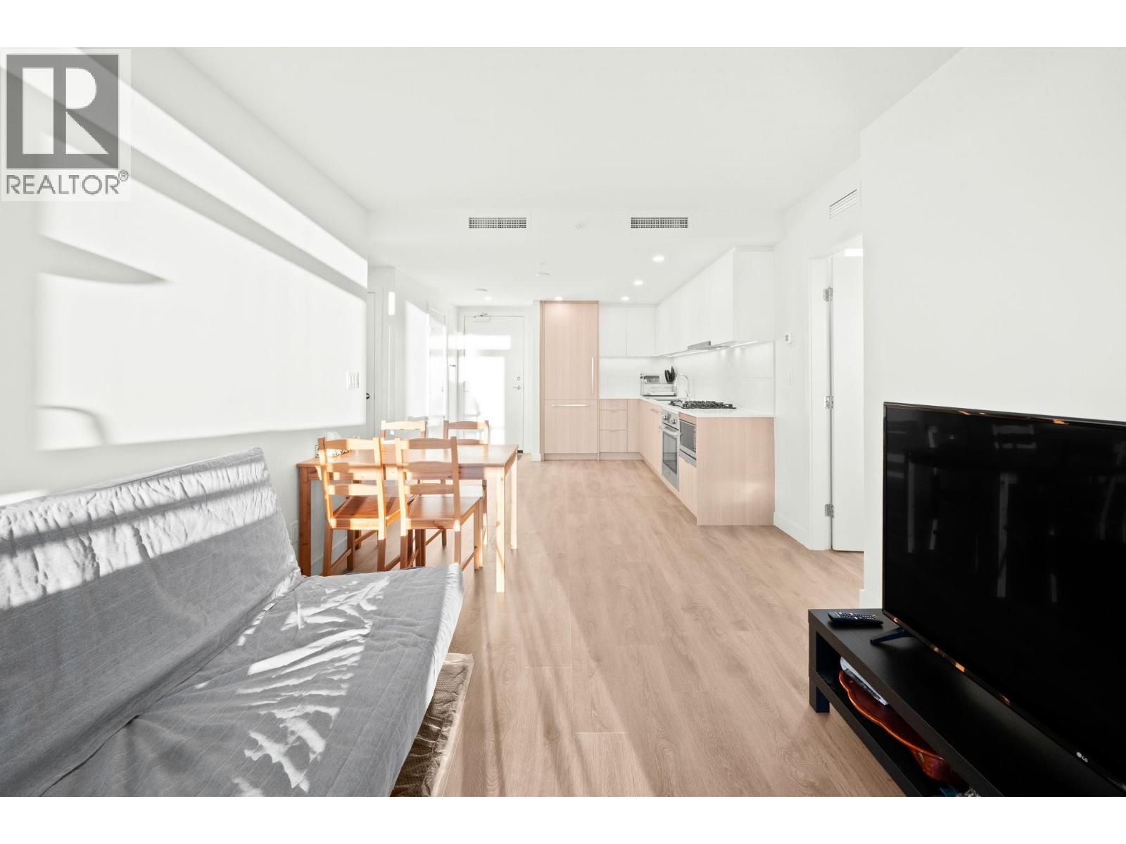 2508 318 Alderson Avenue, Coquitlam, British Columbia  V3K 0J1 - Photo 2 - R3064322