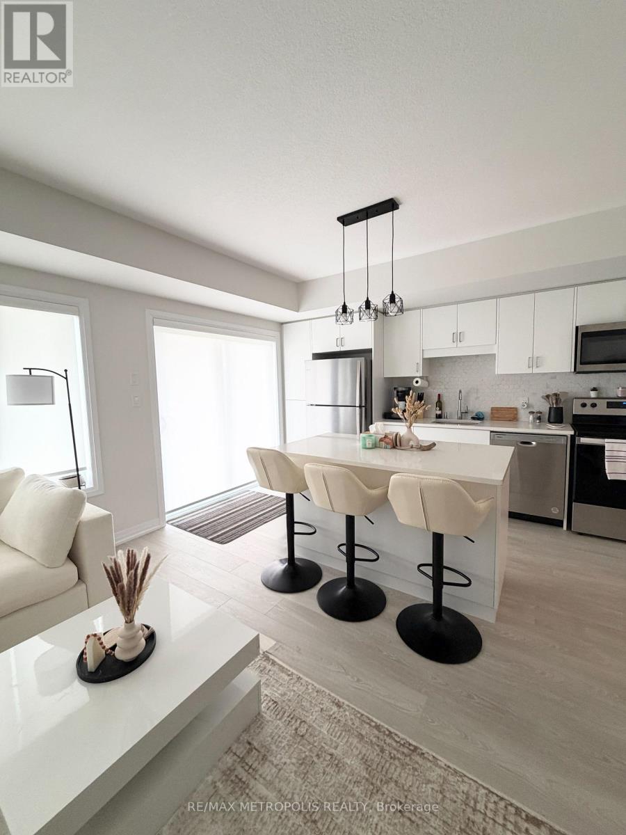 27 - 15 Stauffer Woods Trail, Kitchener, Ontario  N2P 0L1 - Photo 10 - X12505616