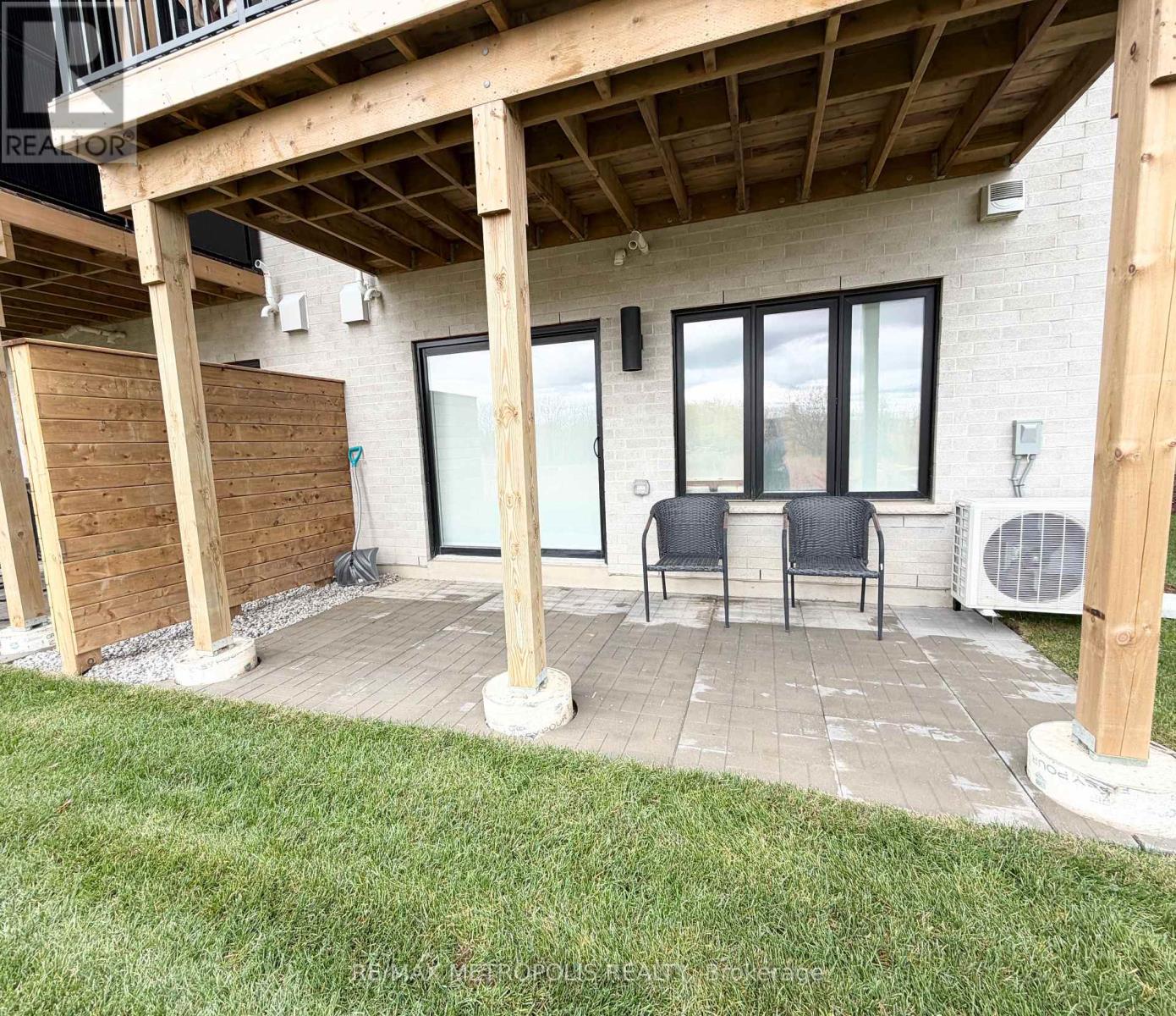 27 - 15 Stauffer Woods Trail, Kitchener, Ontario  N2P 0L1 - Photo 13 - X12505616