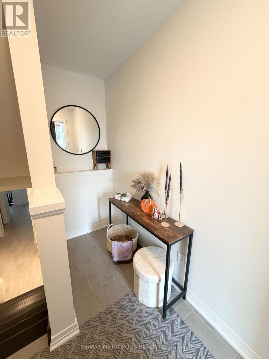 27 - 15 Stauffer Woods Trail, Kitchener, Ontario  N2P 0L1 - Photo 3 - X12505616