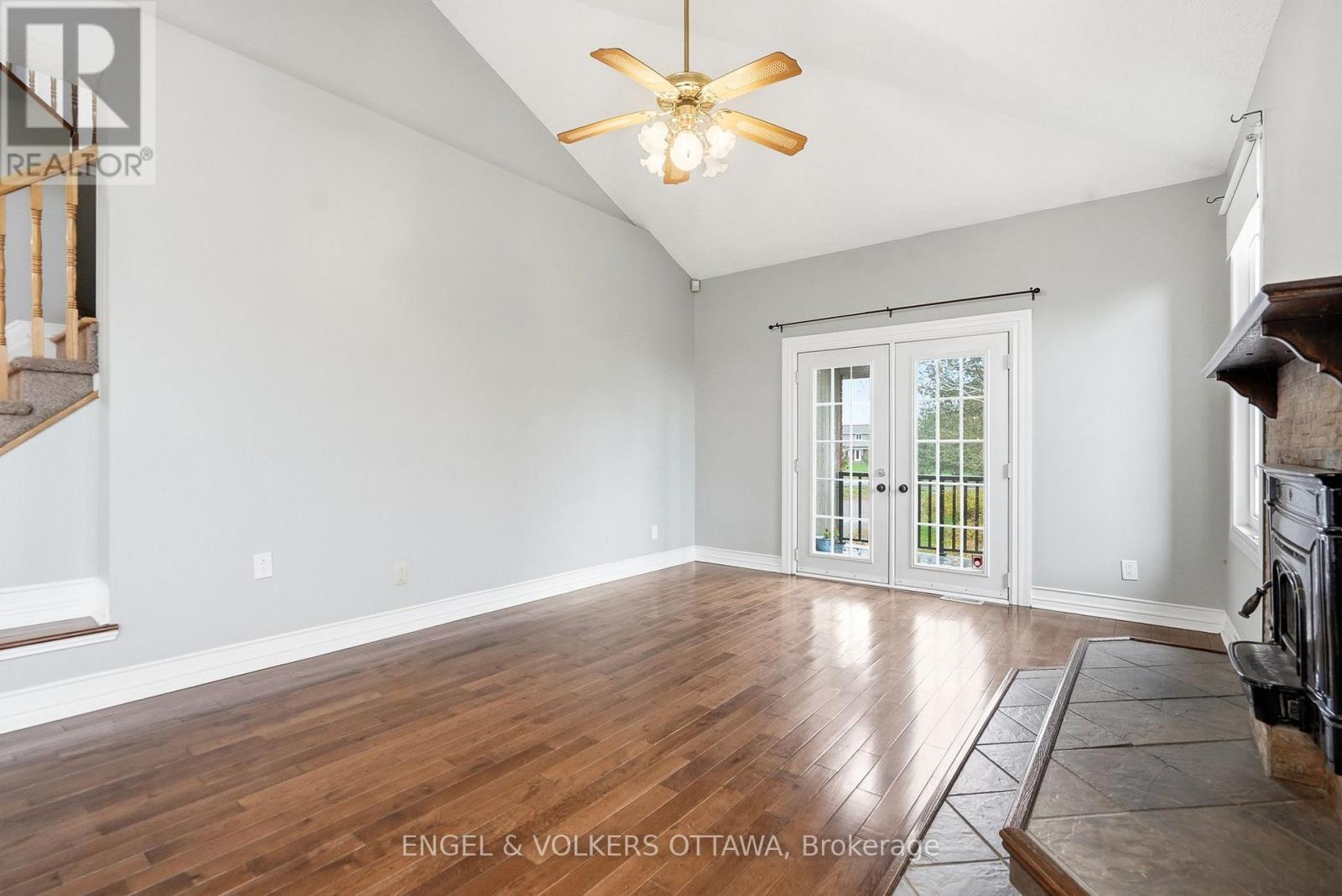 101 Carterfarm Crescent, Ottawa, Ontario  K0A 1L0 - Photo 14 - X12505628