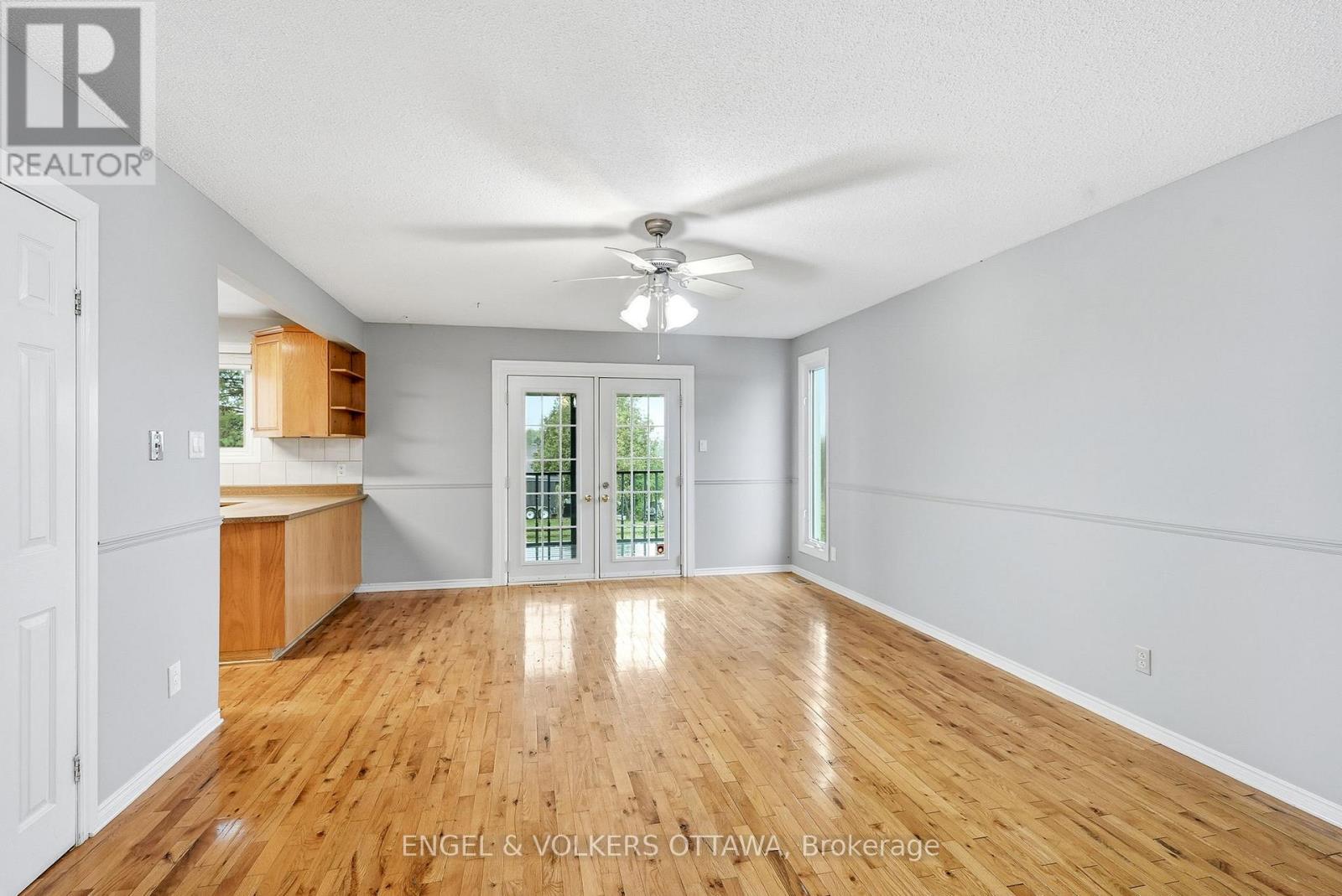 101 Carterfarm Crescent, Ottawa, Ontario  K0A 1L0 - Photo 17 - X12505628