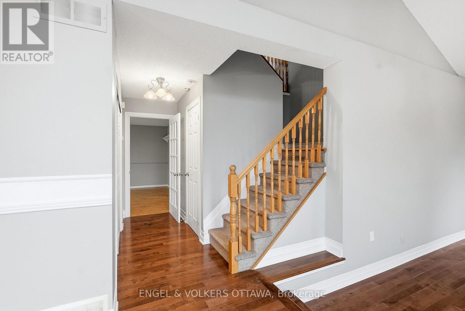 101 Carterfarm Crescent, Ottawa, Ontario  K0A 1L0 - Photo 24 - X12505628