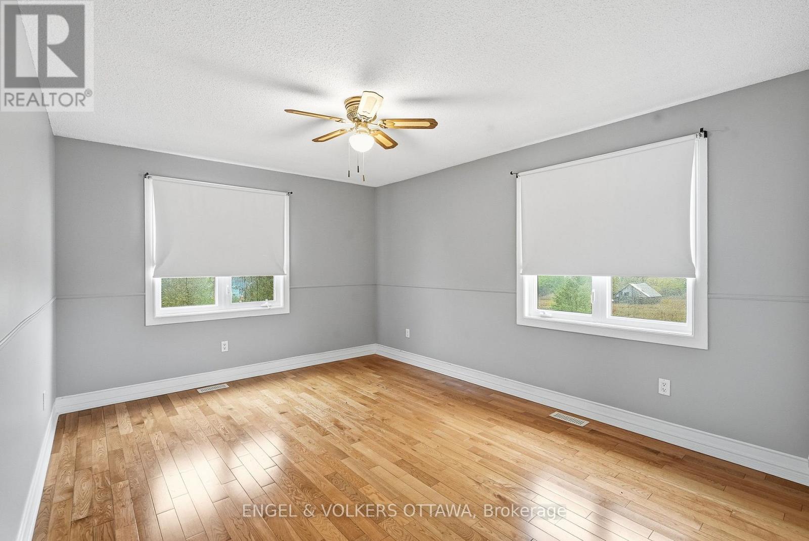 101 Carterfarm Crescent, Ottawa, Ontario  K0A 1L0 - Photo 29 - X12505628