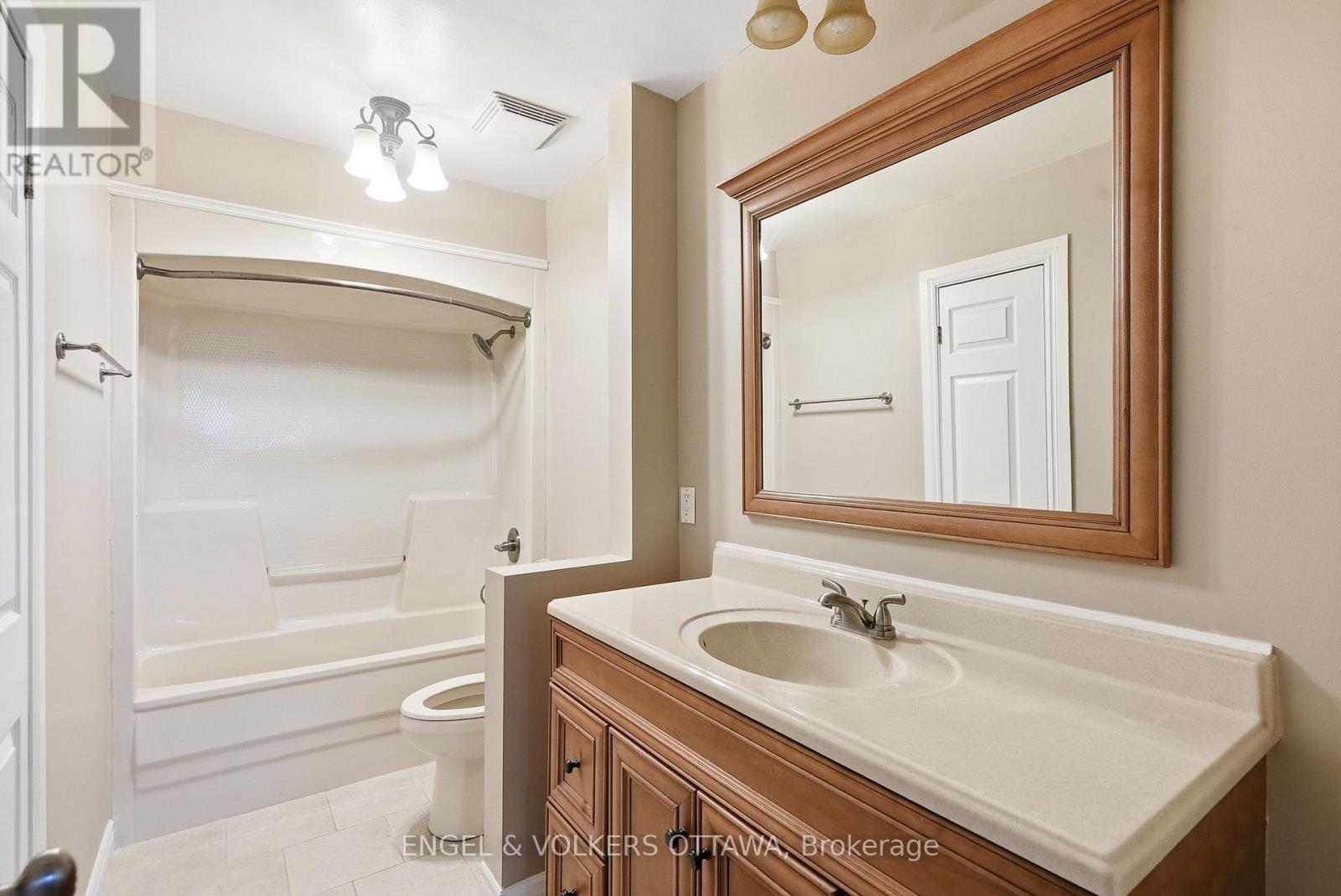 101 Carterfarm Crescent, Ottawa, Ontario  K0A 1L0 - Photo 31 - X12505628