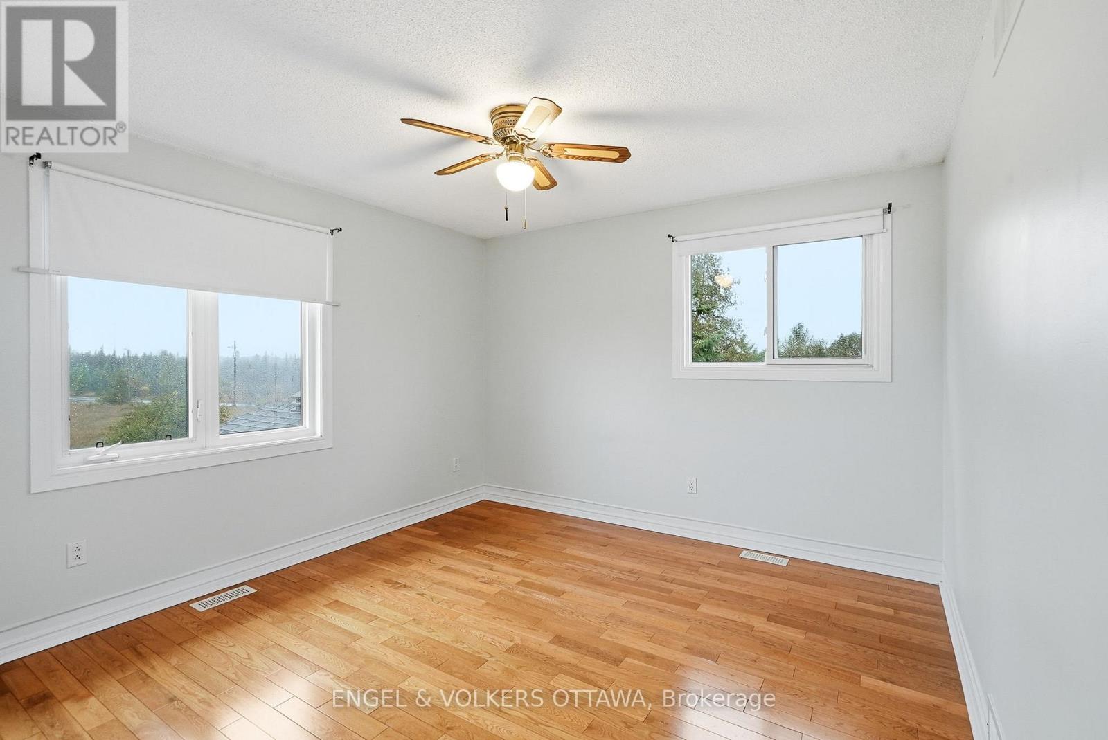 101 Carterfarm Crescent, Ottawa, Ontario  K0A 1L0 - Photo 32 - X12505628