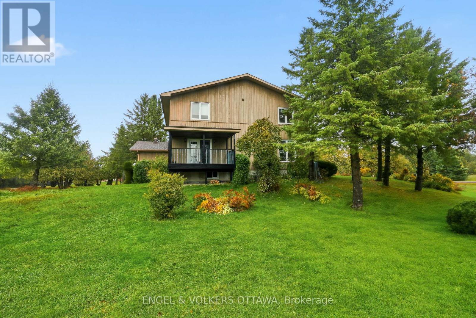 101 Carterfarm Crescent, Ottawa, Ontario  K0A 1L0 - Photo 48 - X12505628