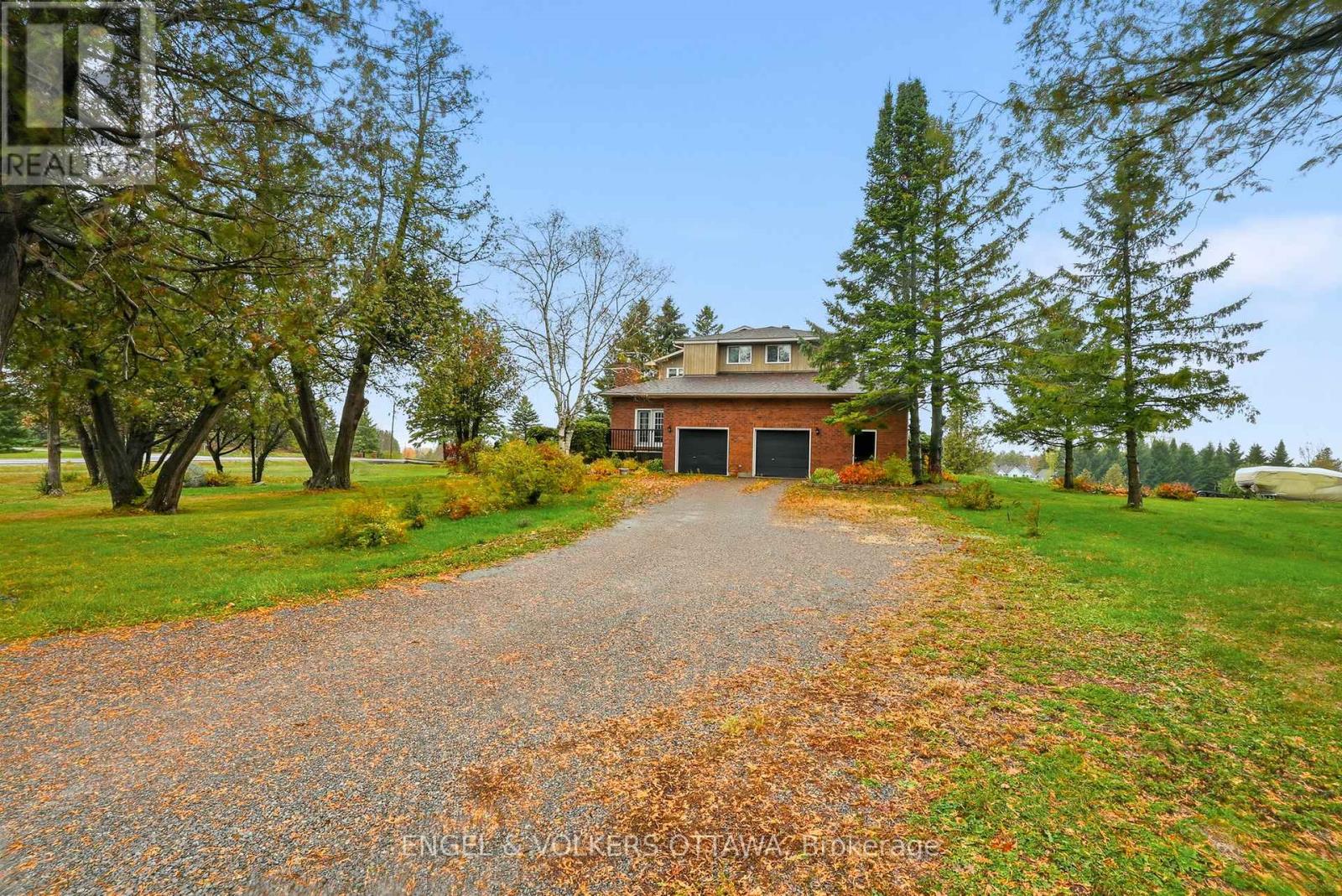 101 Carterfarm Crescent, Ottawa, Ontario  K0A 1L0 - Photo 49 - X12505628