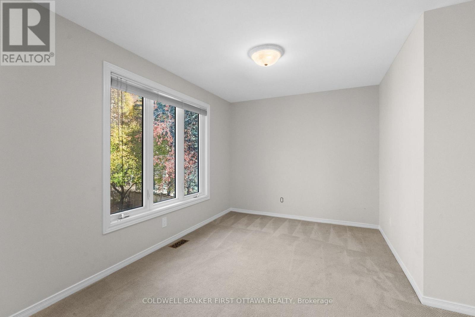 1645 Des Ravins Place, Ottawa, Ontario  K1C 6H3 - Photo 20 - X12505710