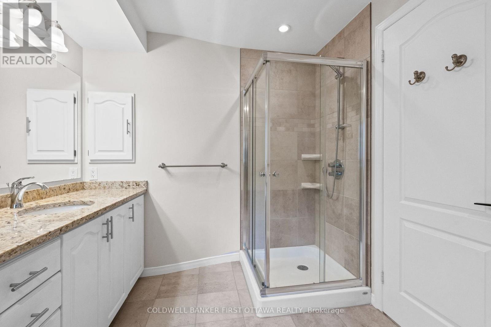 1645 Des Ravins Place, Ottawa, Ontario  K1C 6H3 - Photo 26 - X12505710