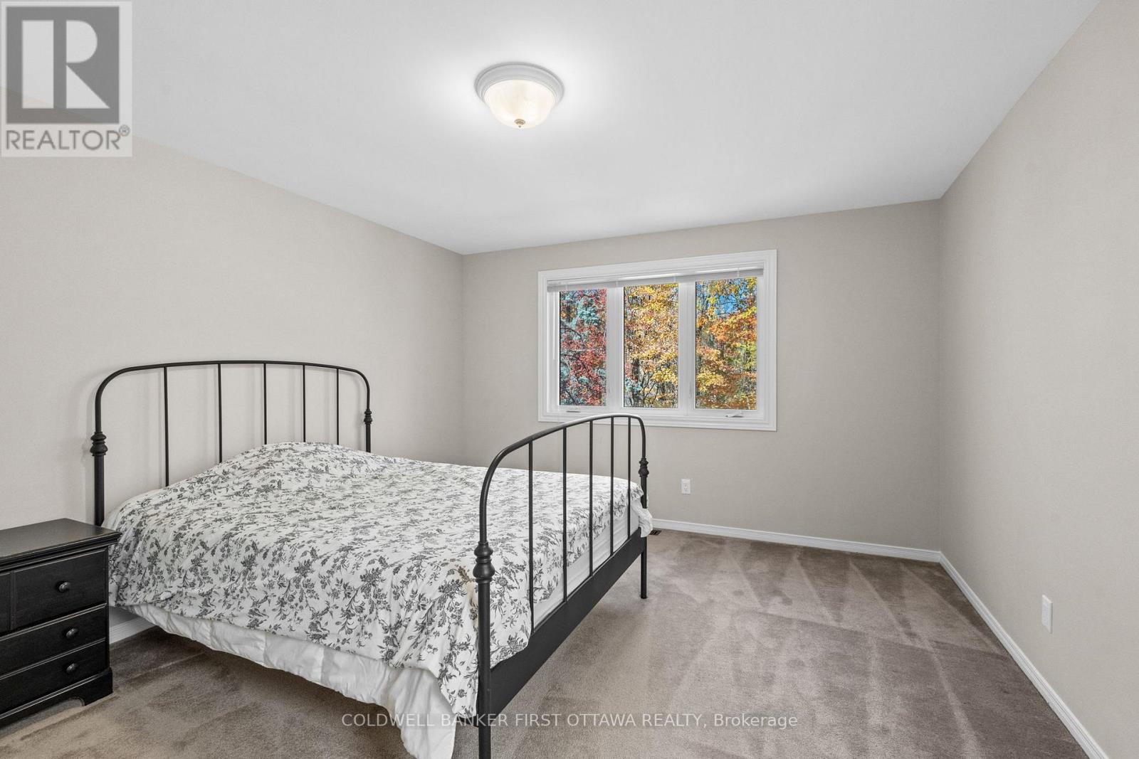 1645 Des Ravins Place, Ottawa, Ontario  K1C 6H3 - Photo 28 - X12505710