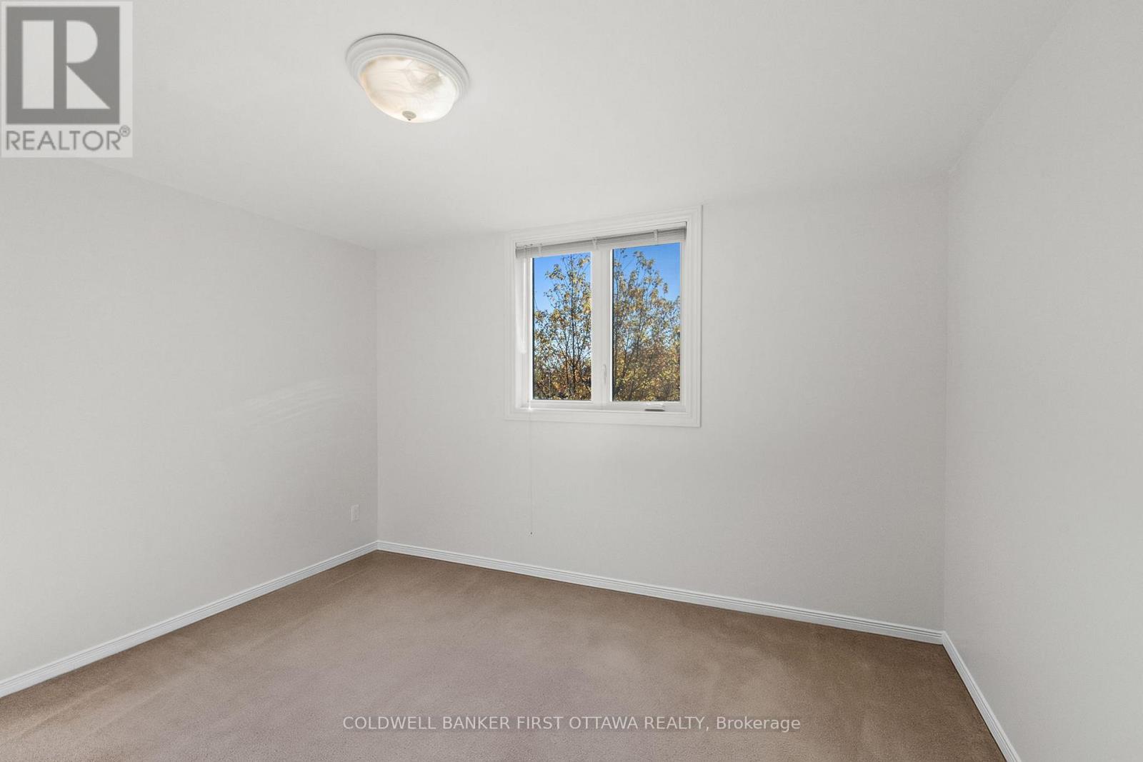 1645 Des Ravins Place, Ottawa, Ontario  K1C 6H3 - Photo 31 - X12505710