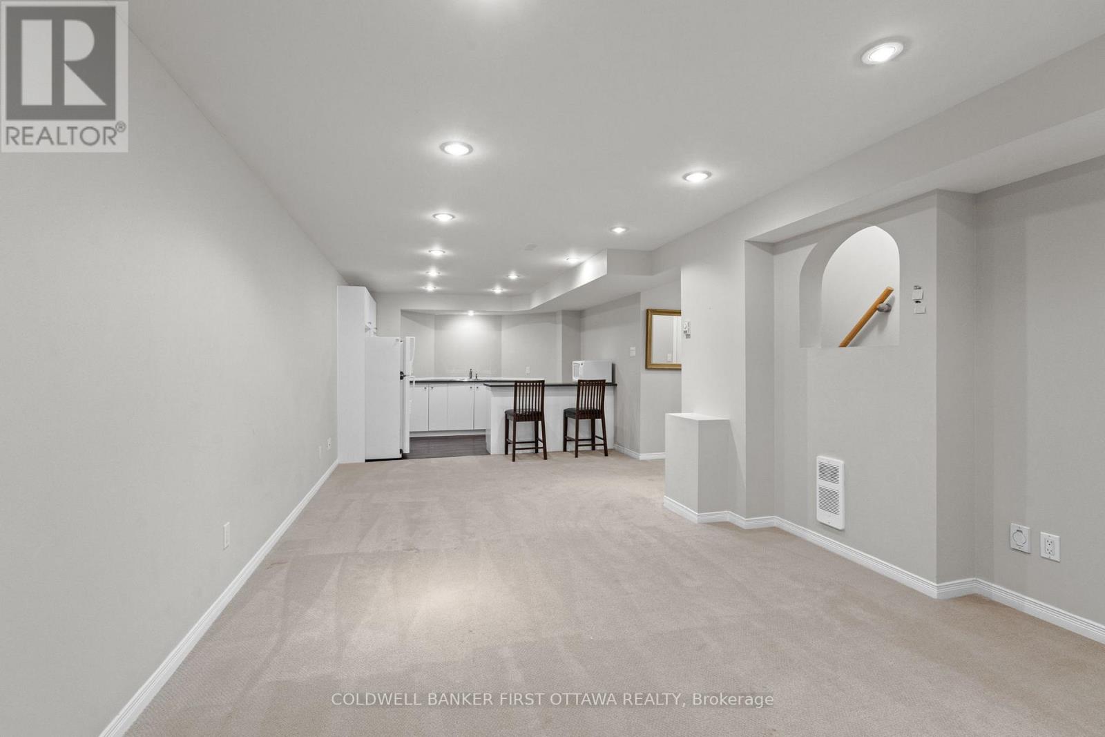 1645 Des Ravins Place, Ottawa, Ontario  K1C 6H3 - Photo 37 - X12505710