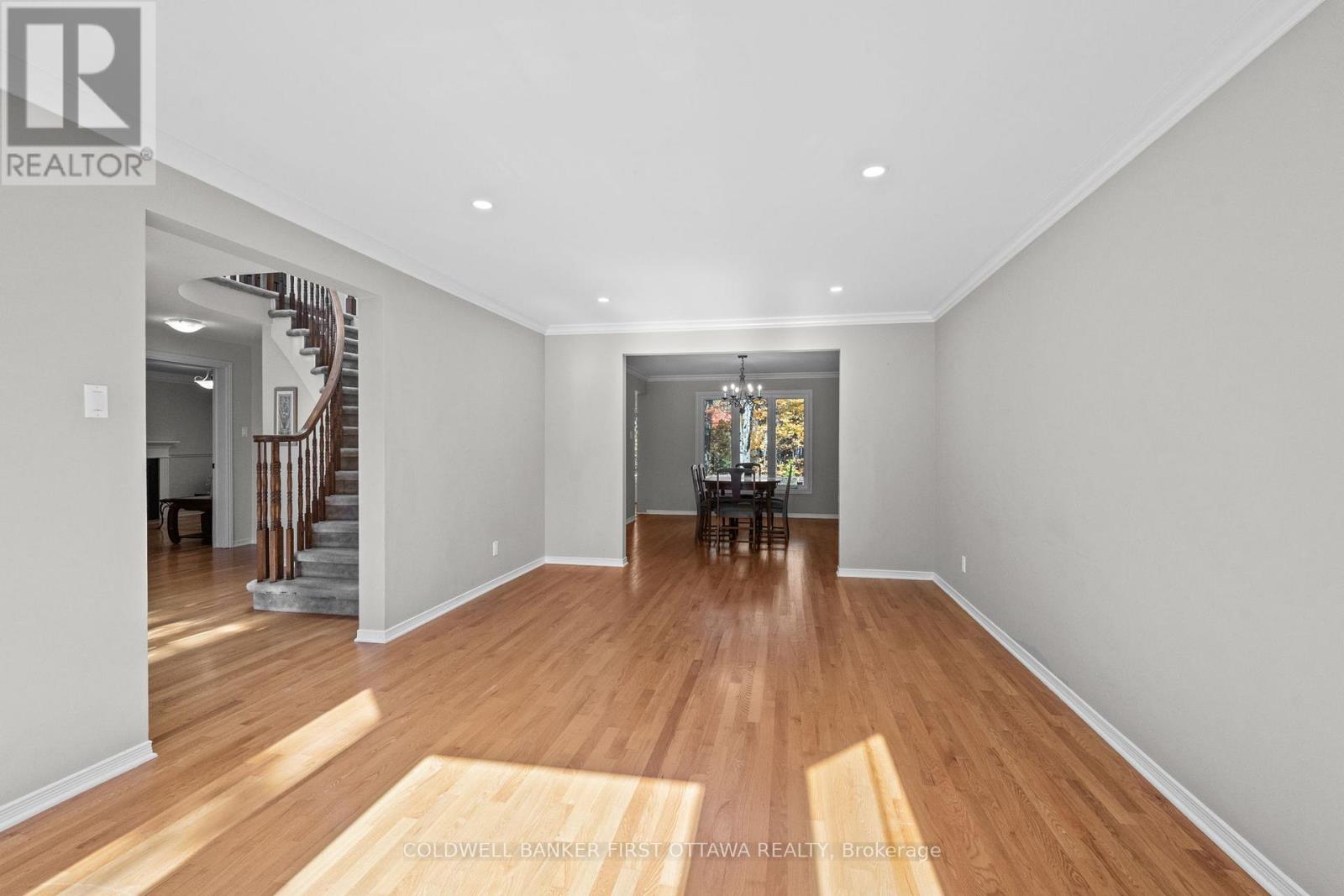 1645 Des Ravins Place, Ottawa, Ontario  K1C 6H3 - Photo 7 - X12505710