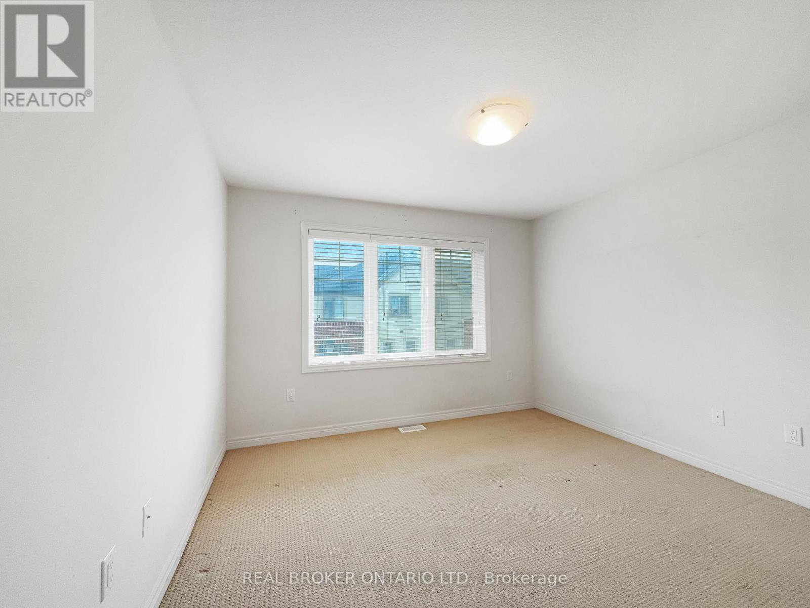 14 Whaley Lane, Hamilton, Ontario  L9G 0G7 - Photo 10 - X12413133