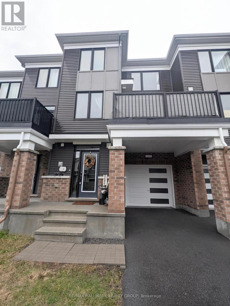 245 ATIMA CIRCLE, Ottawa, Ontario