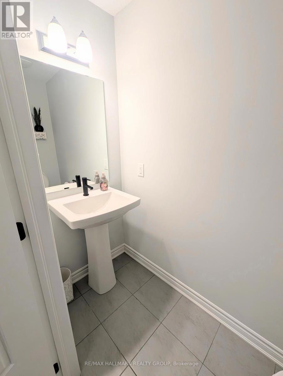 245 Atima Circle, Ottawa, Ontario  K2J 6T5 - Photo 11 - X12498720