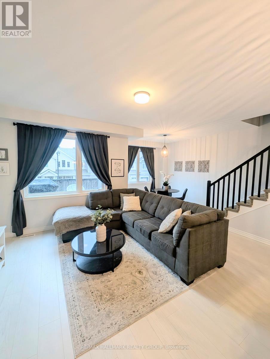 245 Atima Circle, Ottawa, Ontario  K2J 6T5 - Photo 8 - X12498720