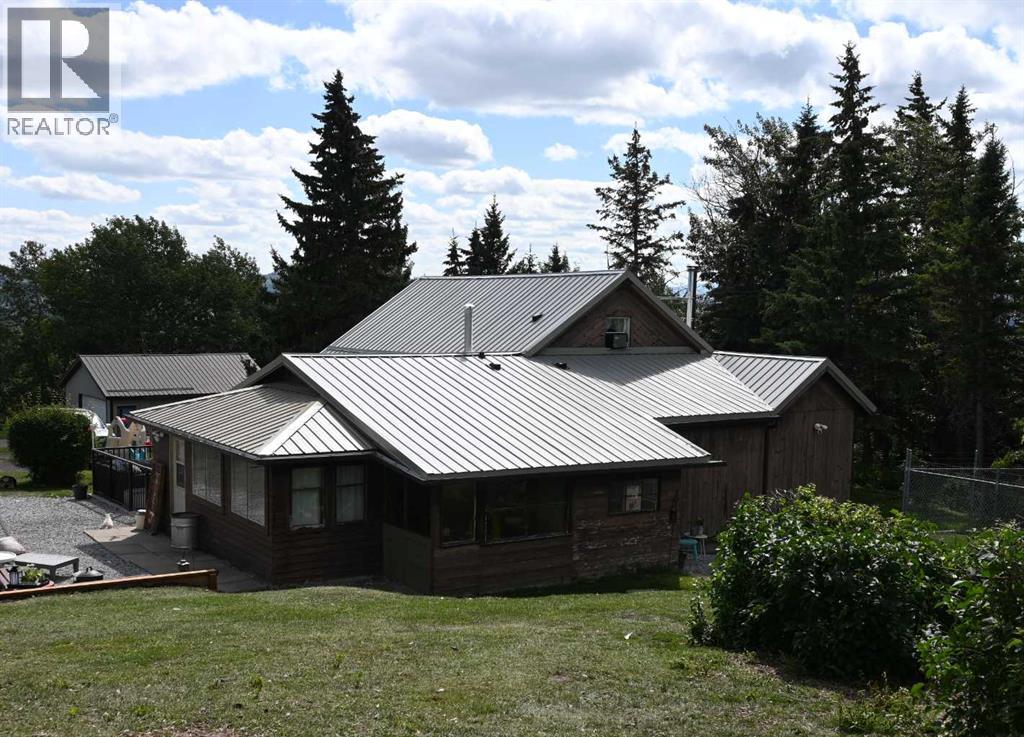 7404 Rge Rd 3-0, Rural Pincher Creek No. 9, Alberta  T0K 1H0 - Photo 3 - A2267487