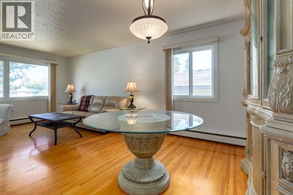 23 Klamath Place Sw, Calgary, Alberta  T2V 2J2 - Photo 7 - A2262308