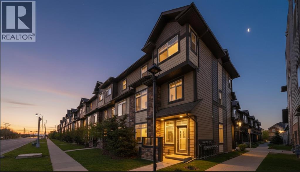 815 85 Street Sw, Calgary, Alberta  T3H 1W7 - Photo 1 - A2268379