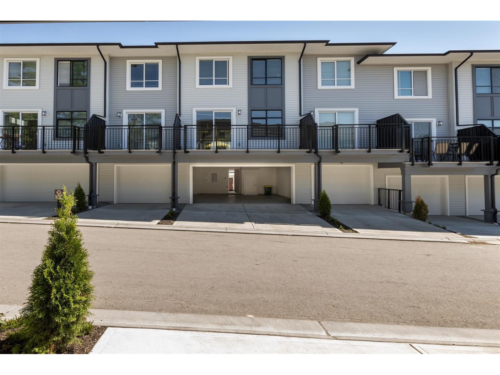 603 18505 LAURENSEN PLACE, Surrey, British Columbia