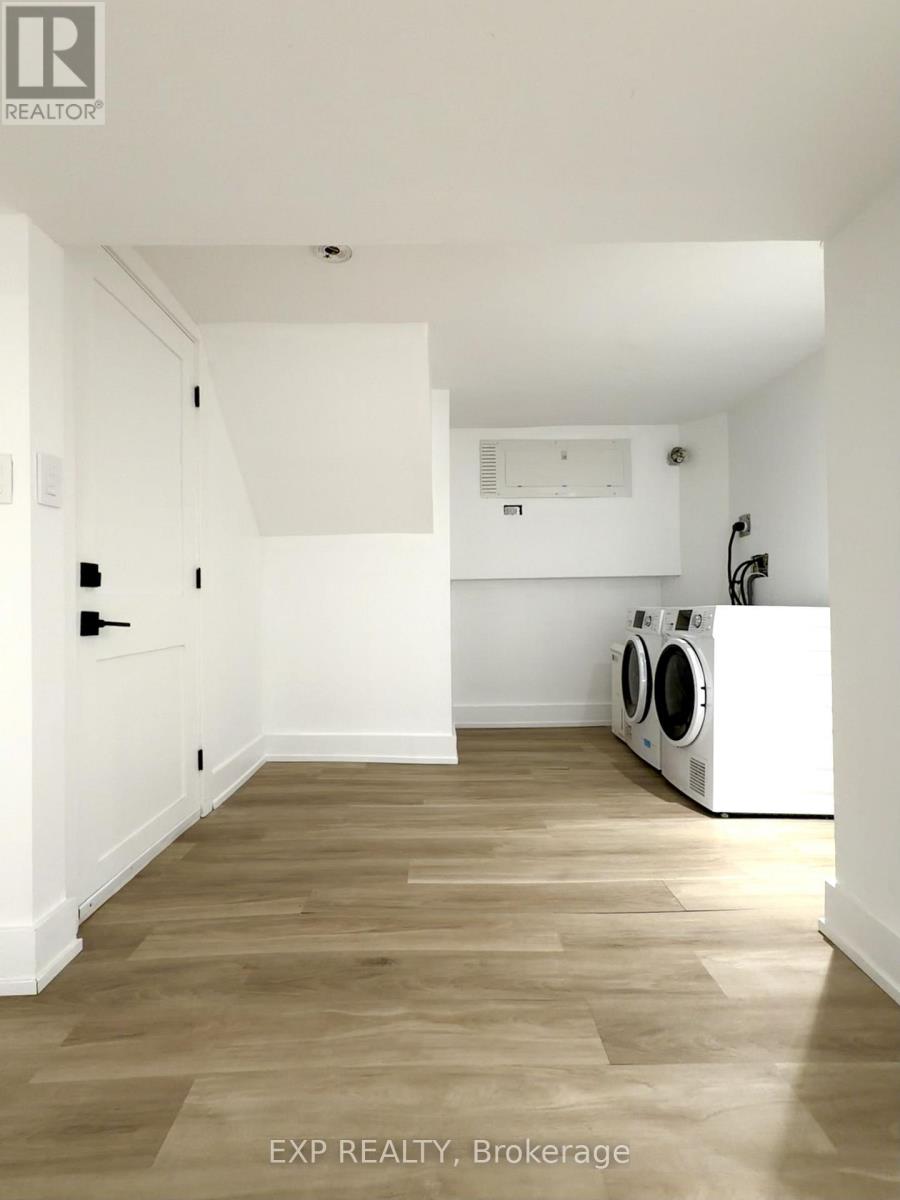 Lower - 630 Christie Street, Toronto, Ontario  M6G 3E5 - Photo 20 - C12505624