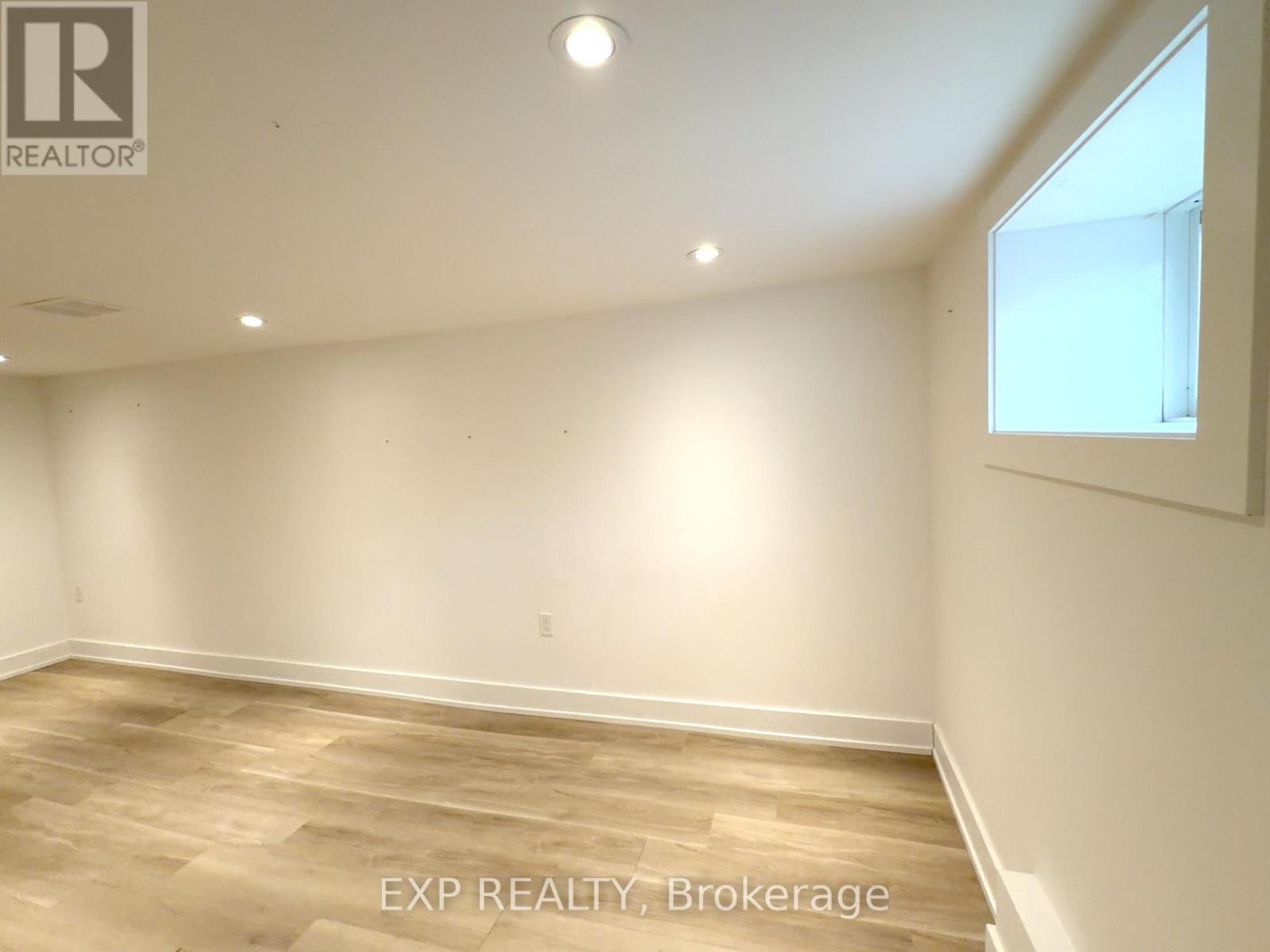 Lower - 630 Christie Street, Toronto, Ontario  M6G 3E5 - Photo 8 - C12505624