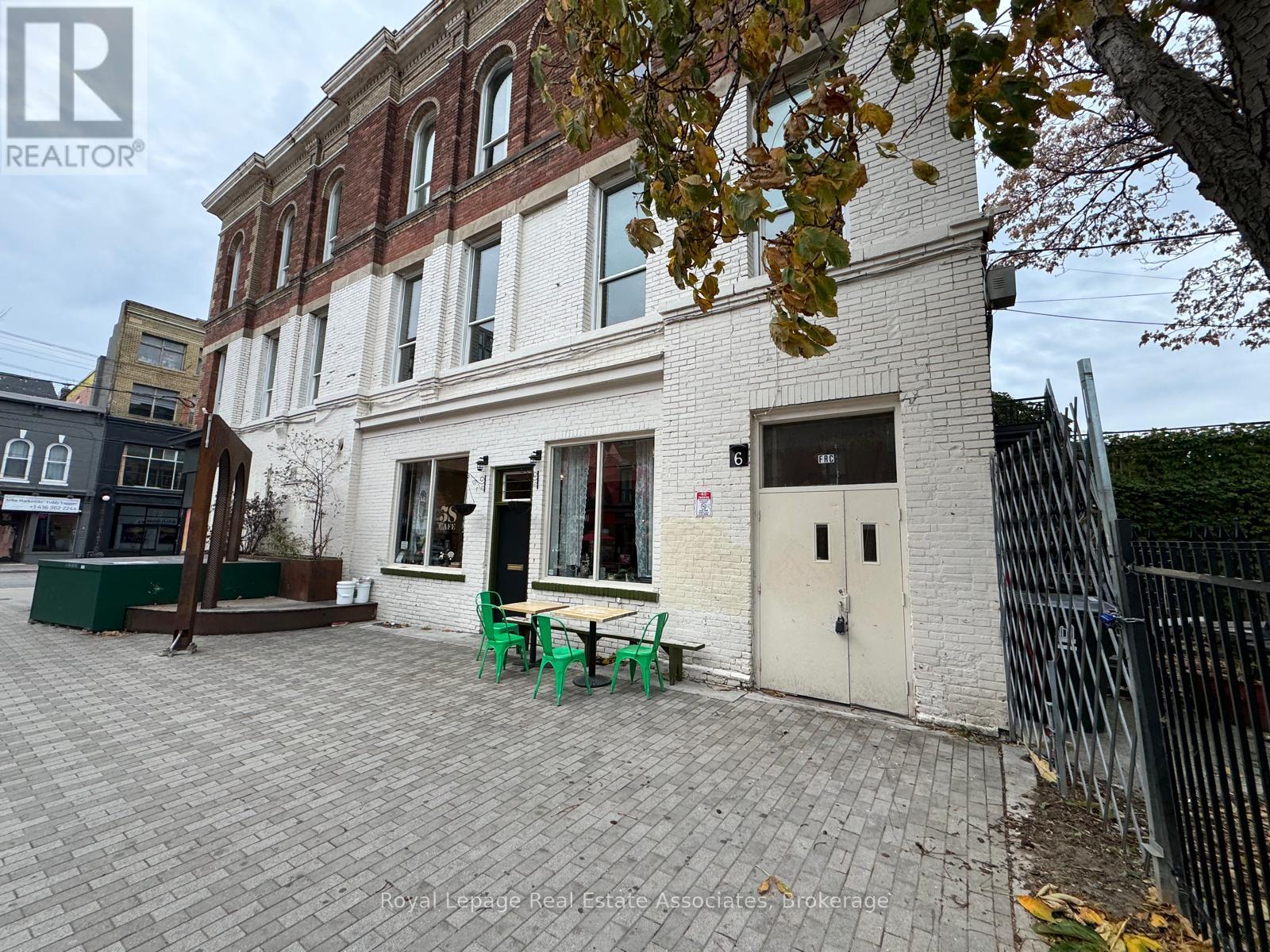 Ground Floor - 6 Denison Avenue, Toronto, Ontario  M5V 2B3 - Photo 2 - C12505654