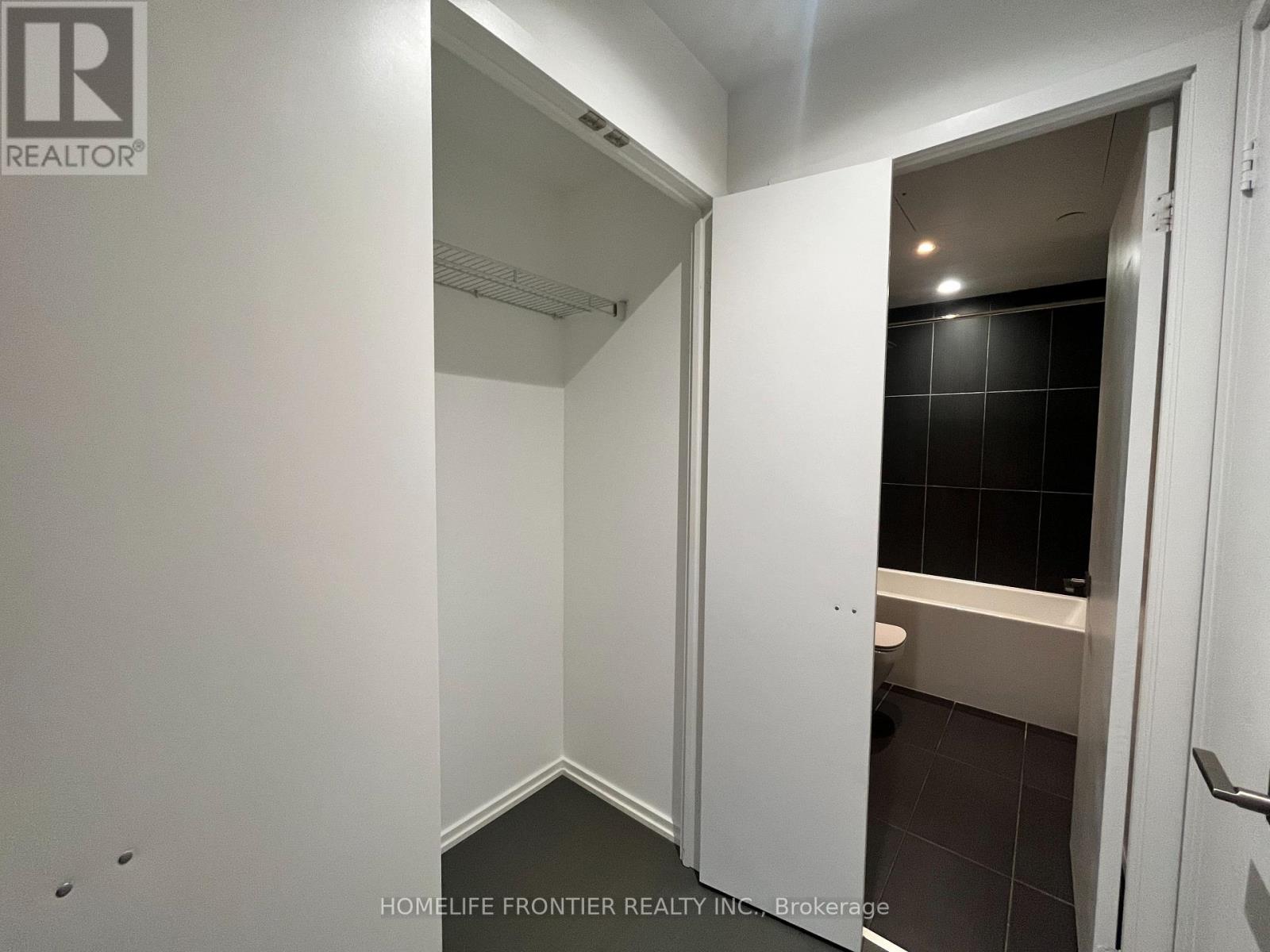 1817 - 70 Temperance Street, Toronto, Ontario  M5H 0B1 - Photo 16 - C12505662