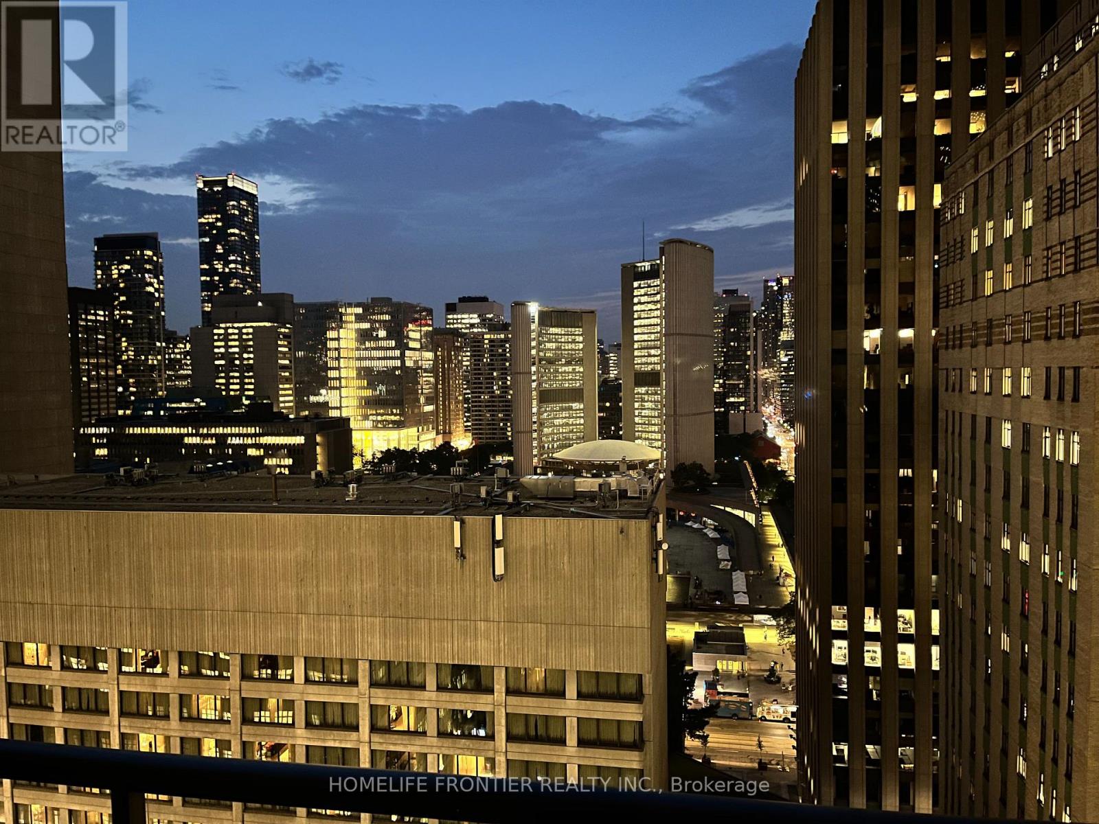 1817 - 70 Temperance Street, Toronto, Ontario  M5H 0B1 - Photo 32 - C12505662