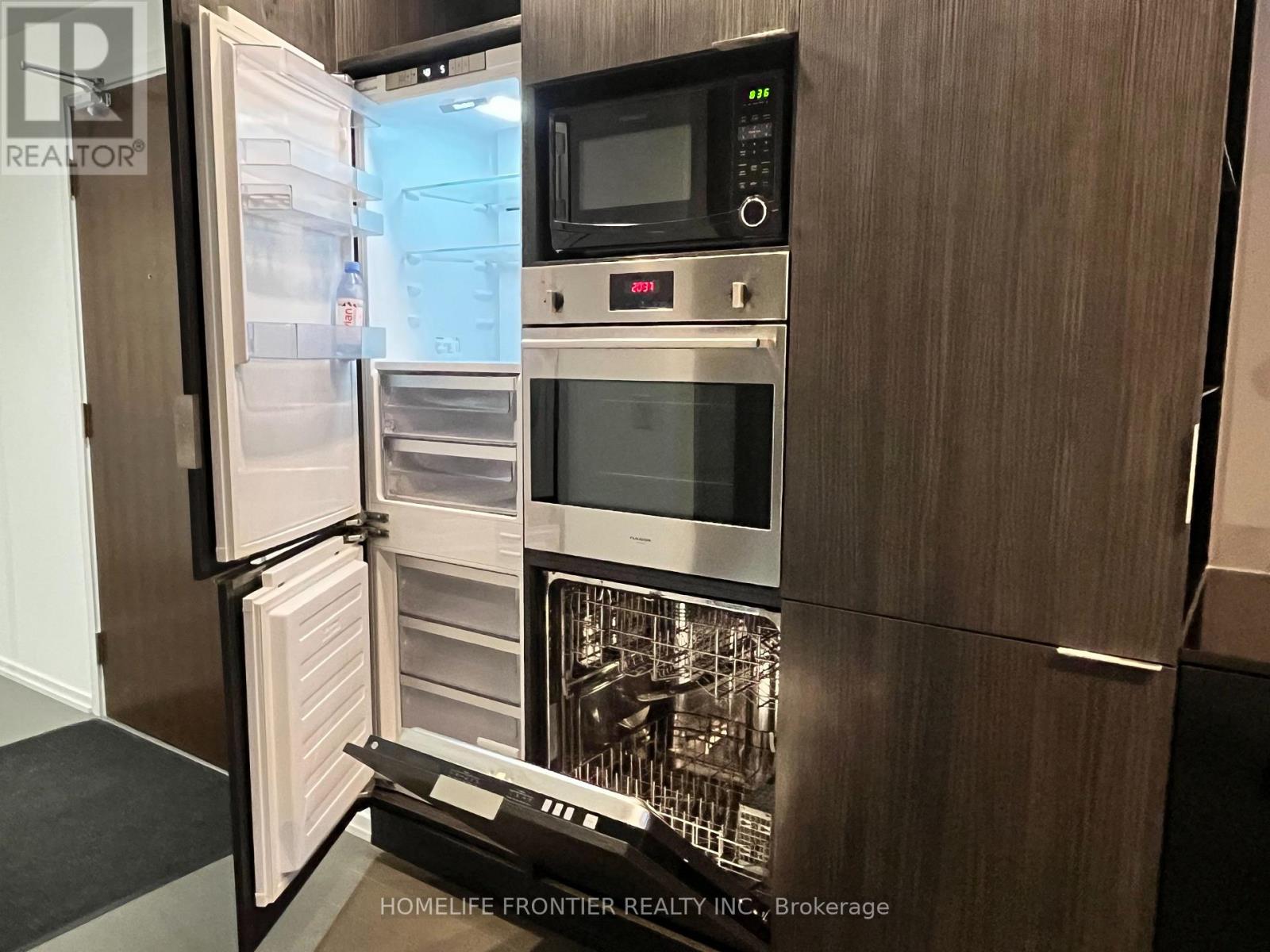 1817 - 70 Temperance Street, Toronto, Ontario  M5H 0B1 - Photo 4 - C12505662