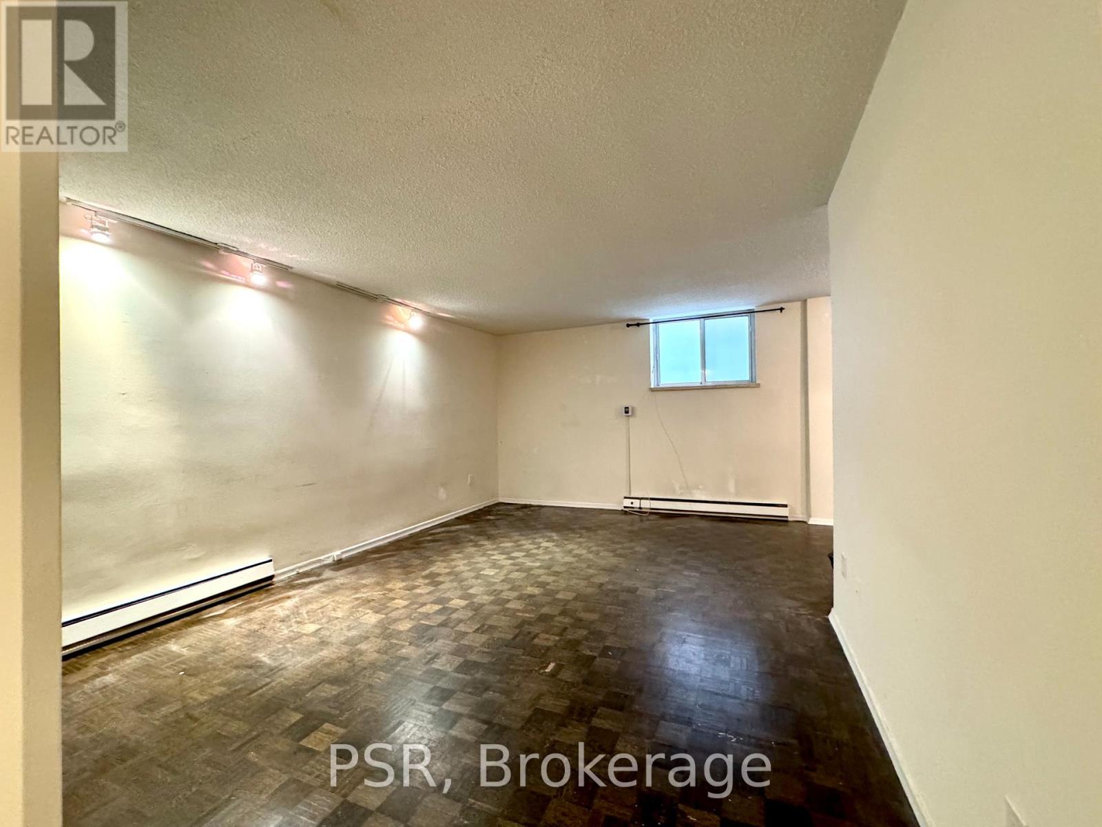 4 - 570 Eglinton Avenue W, Toronto, Ontario  M5N 1C1 - Photo 7 - C12505700