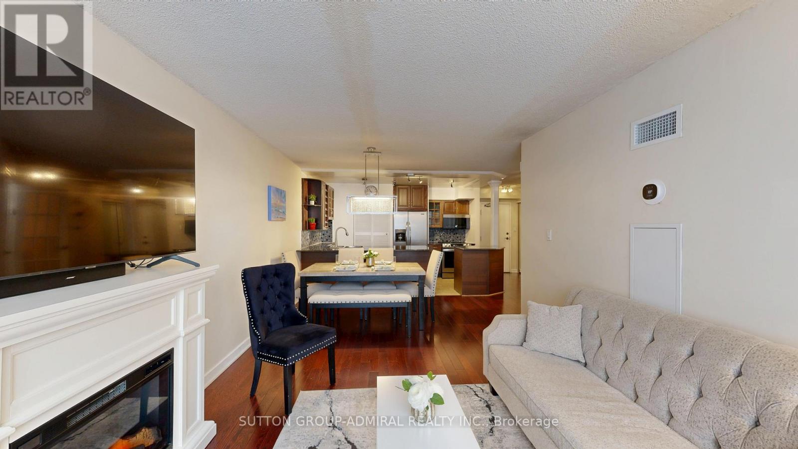 201 - 633 Bay Street, Toronto, Ontario  M5G 2G4 - Photo 10 - C12505702