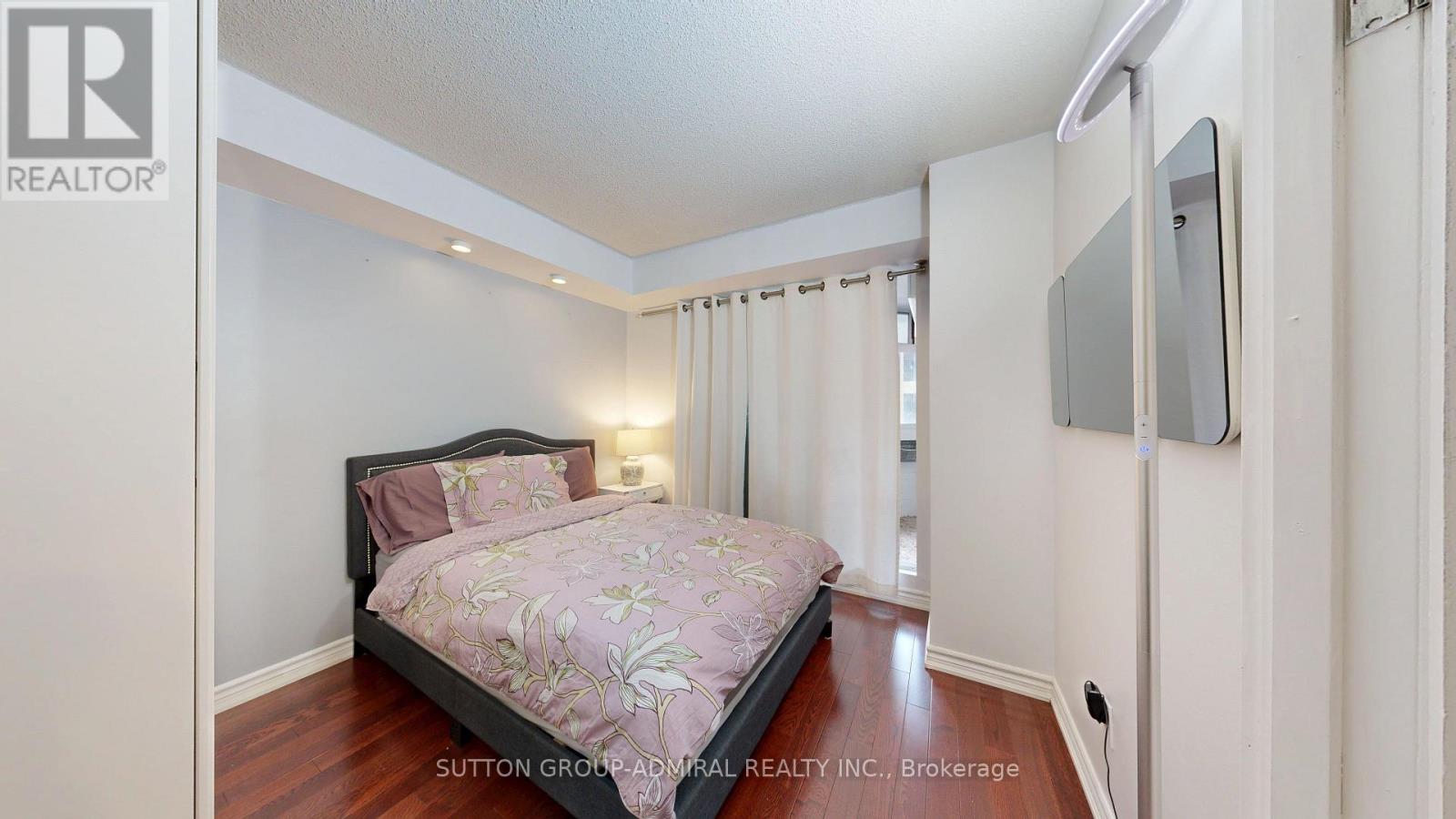 201 - 633 Bay Street, Toronto, Ontario  M5G 2G4 - Photo 14 - C12505702