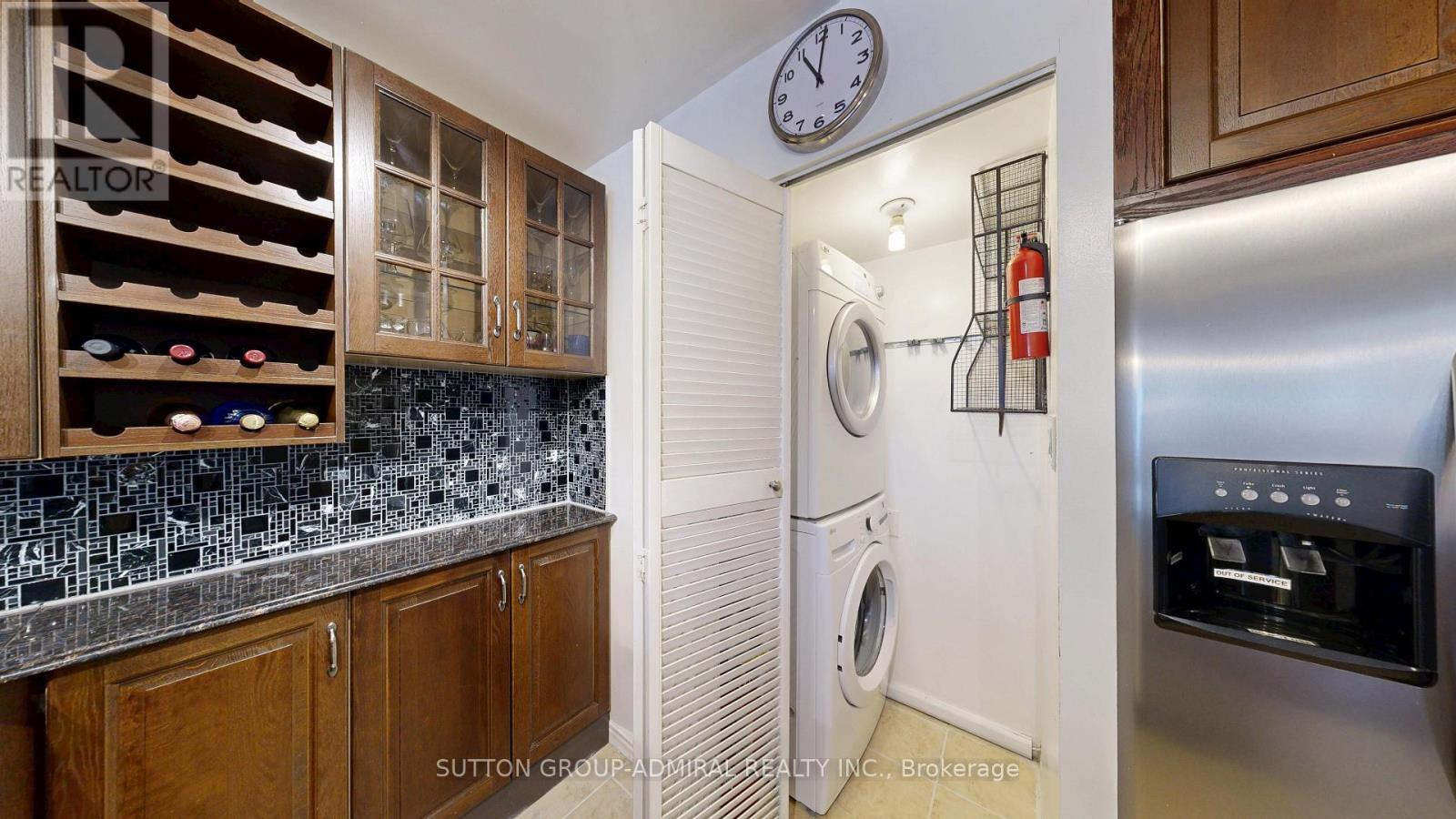 201 - 633 Bay Street, Toronto, Ontario  M5G 2G4 - Photo 7 - C12505702