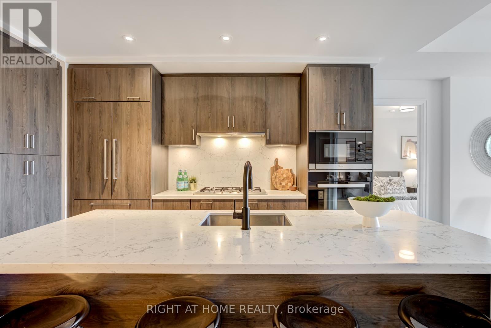 410 - 280 Howland Avenue, Toronto, Ontario  M5R 0C3 - Photo 9 - C12505708